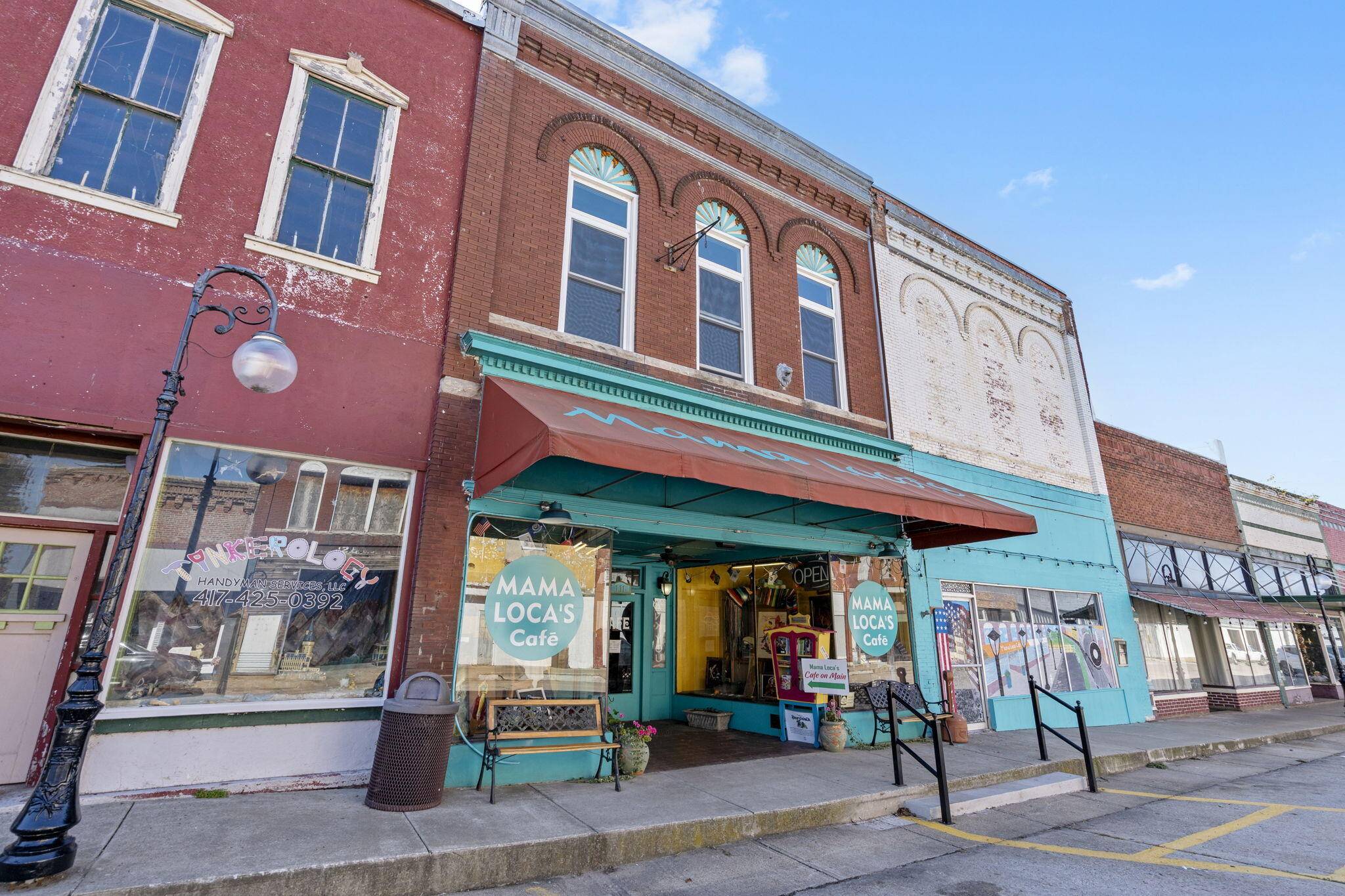 111-115 W Main ST, Ash Grove, MO 65604