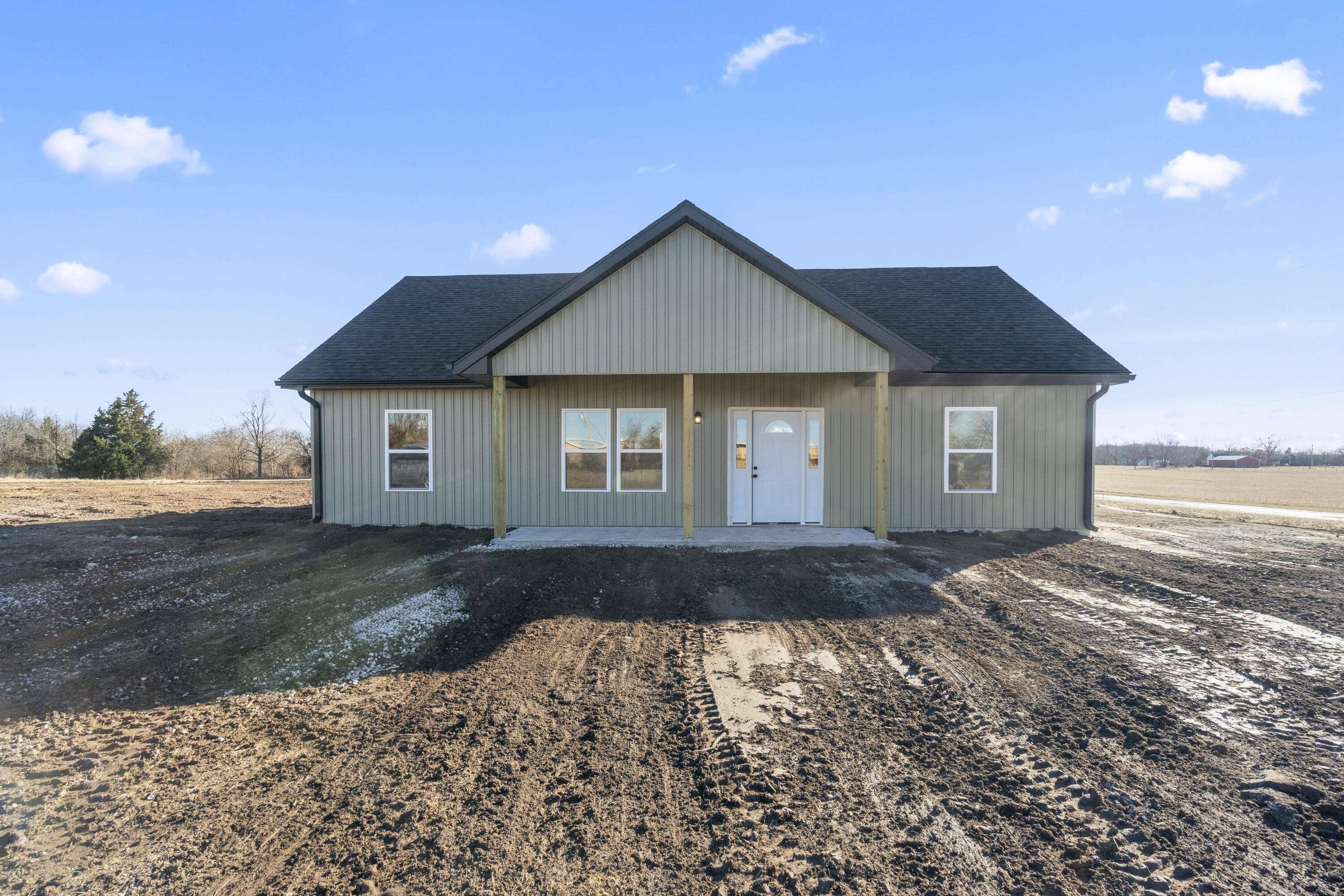14765 E Whitetail LN, Stockton, MO 65785