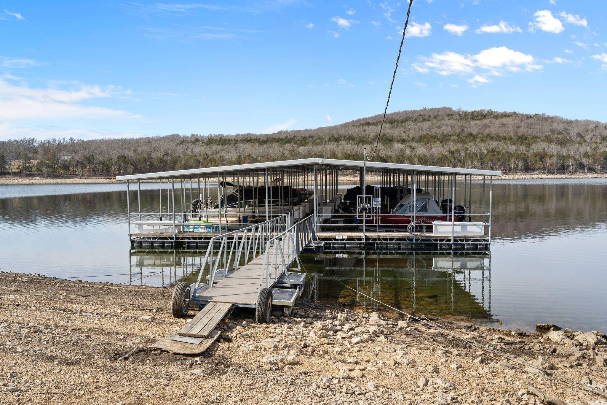 127 Trails End ST, Branson West, MO 65737