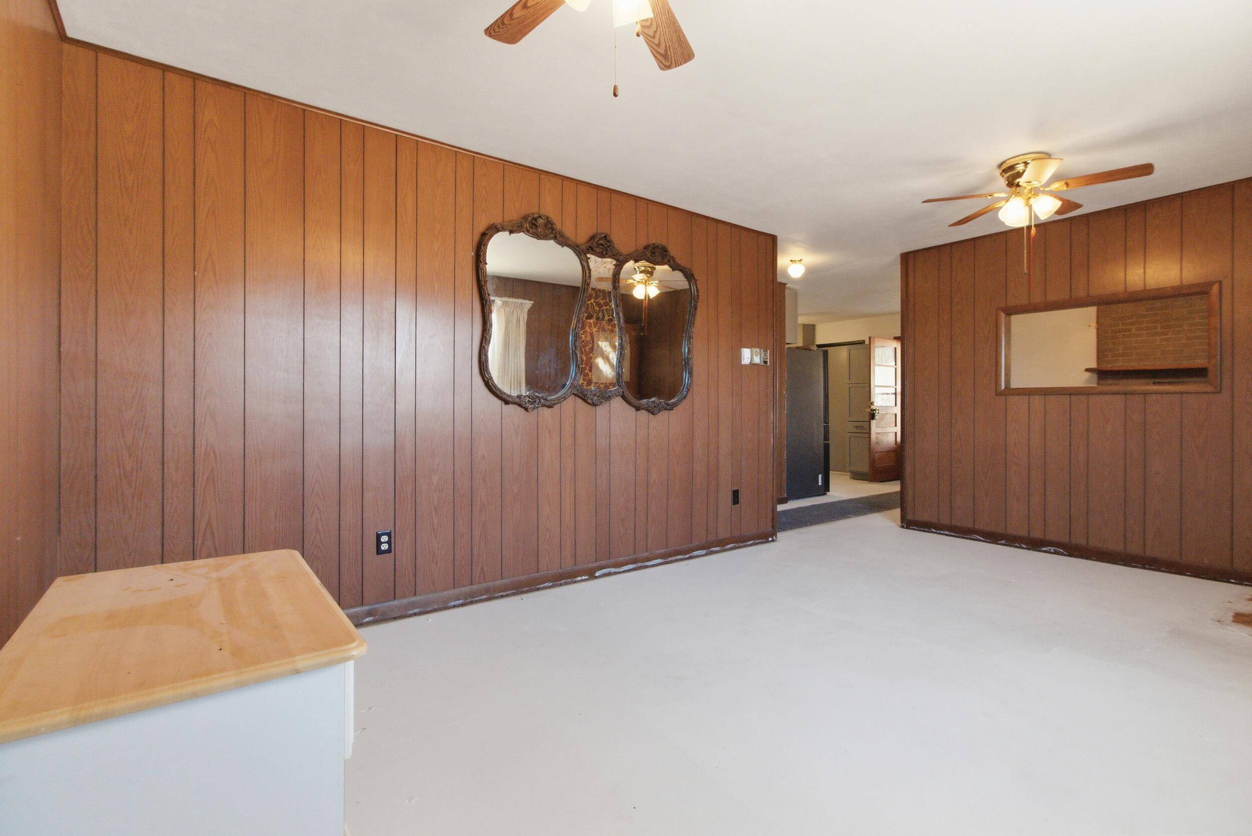 49 E Tower DR, Gainesville, MO 65655