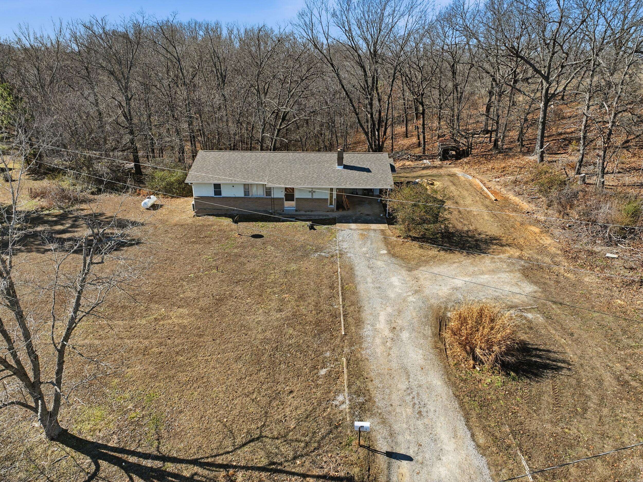49 E Tower DR, Gainesville, MO 65655