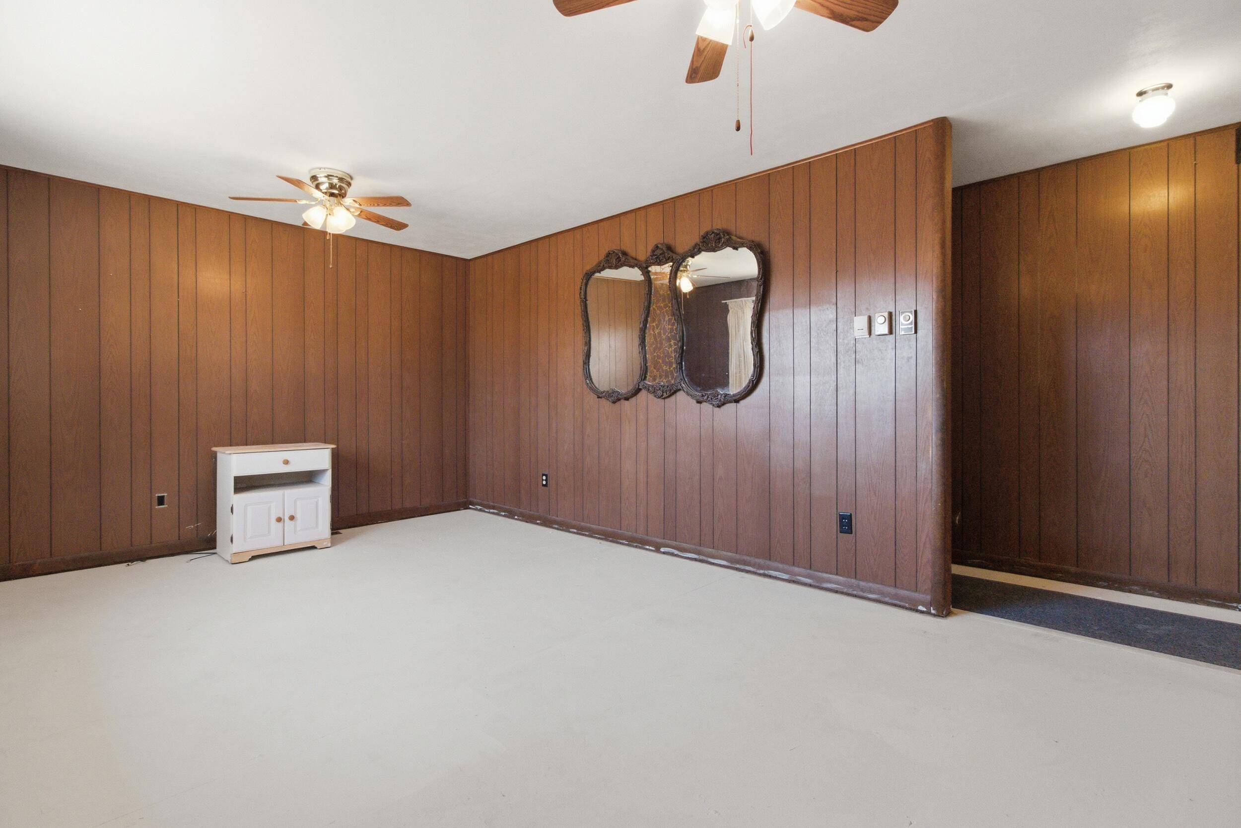 49 E Tower DR, Gainesville, MO 65655