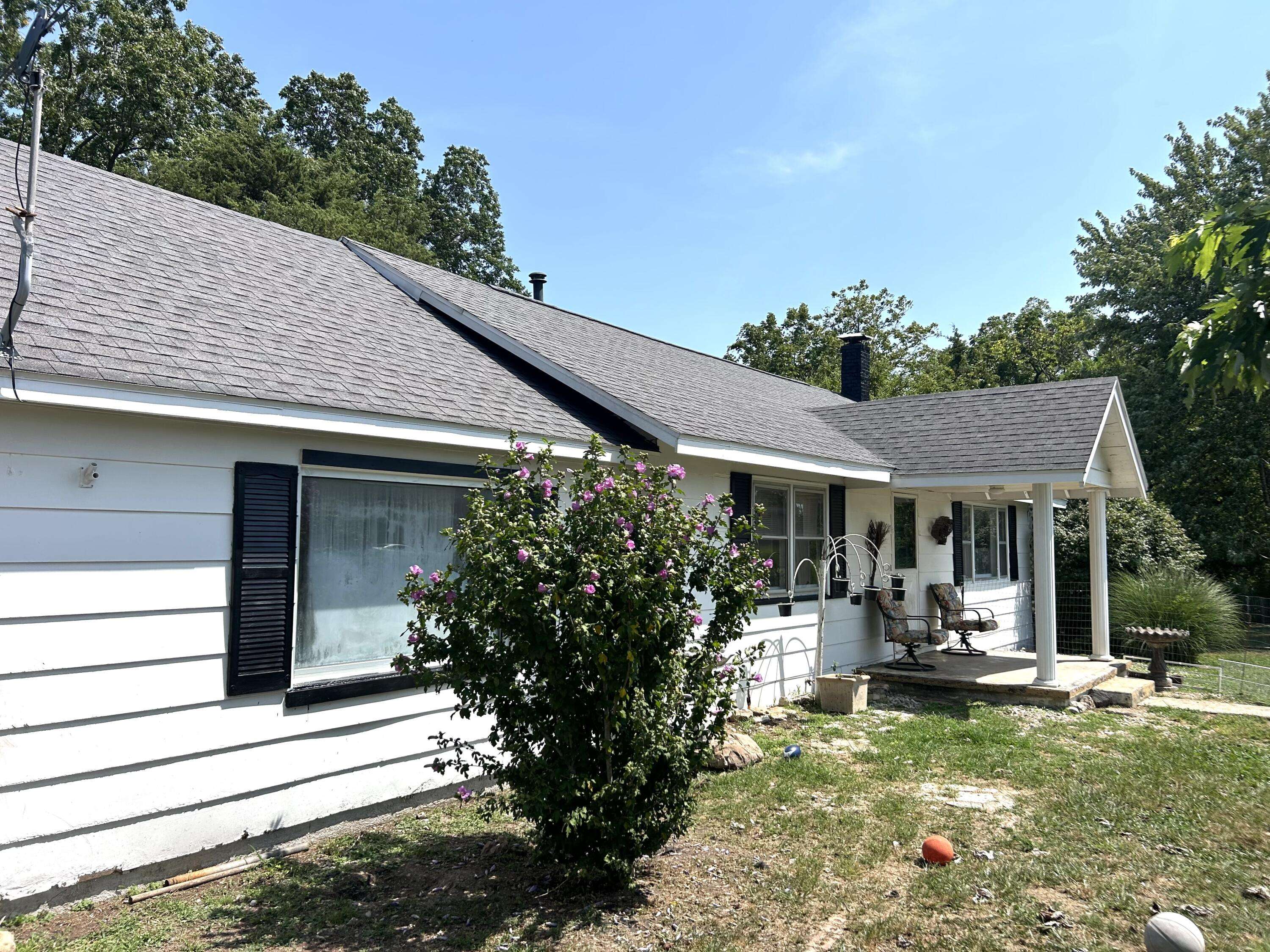 820 2nd ST, Cabool, MO 65689
