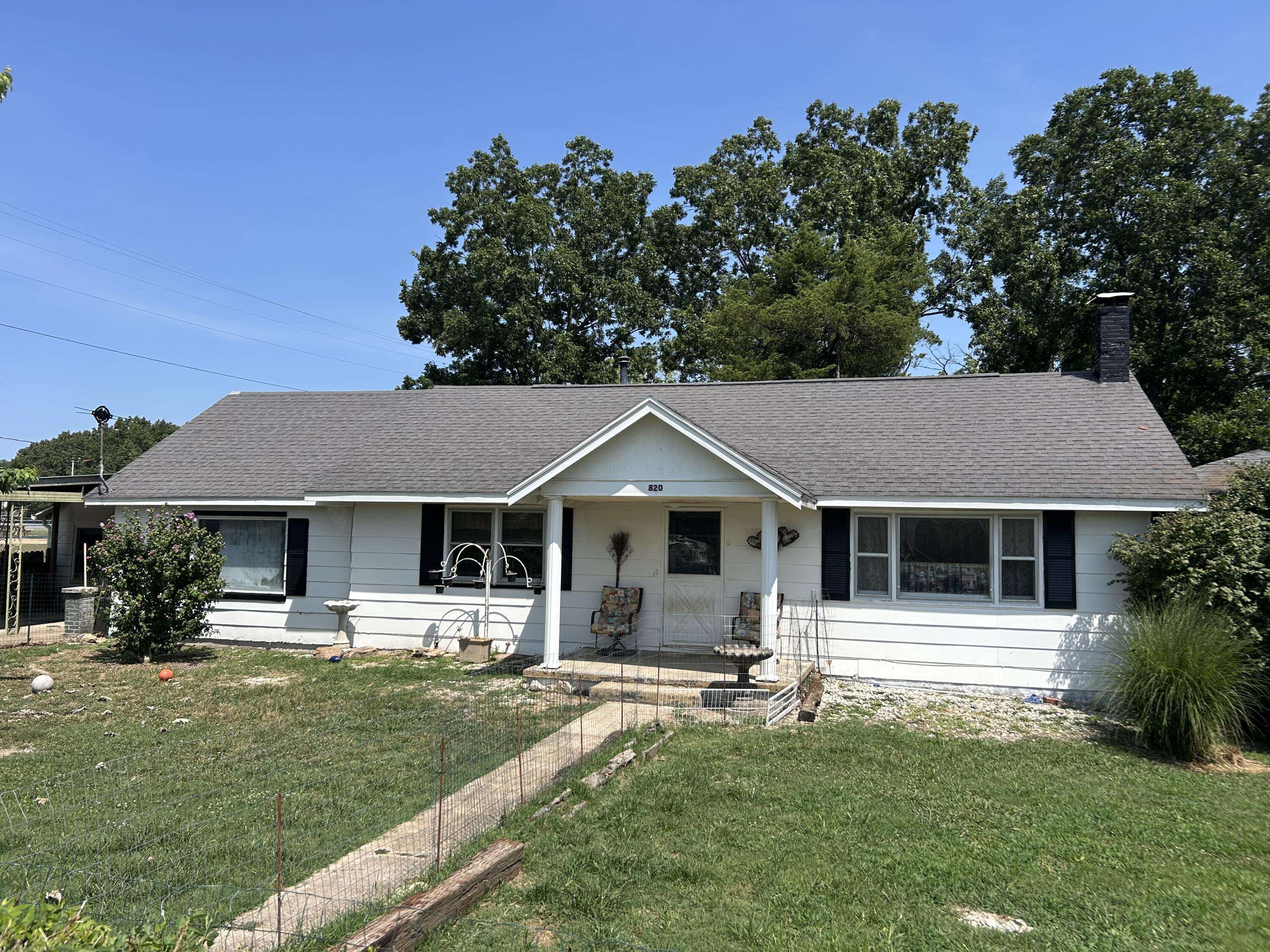 820 2nd ST, Cabool, MO 65689