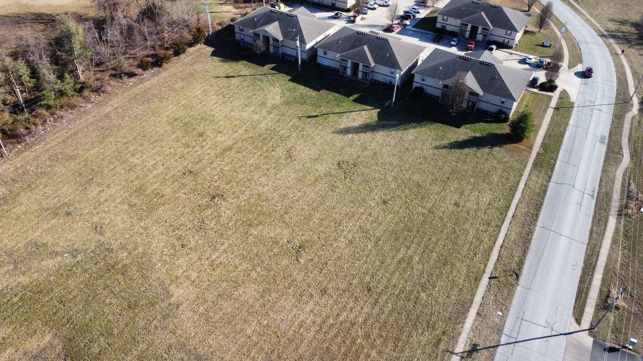 000 S 15th, Ozark, MO 65721