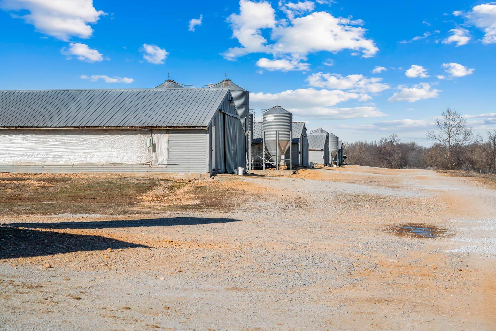8490 Lawrence 1082, Mt Vernon, MO 65712