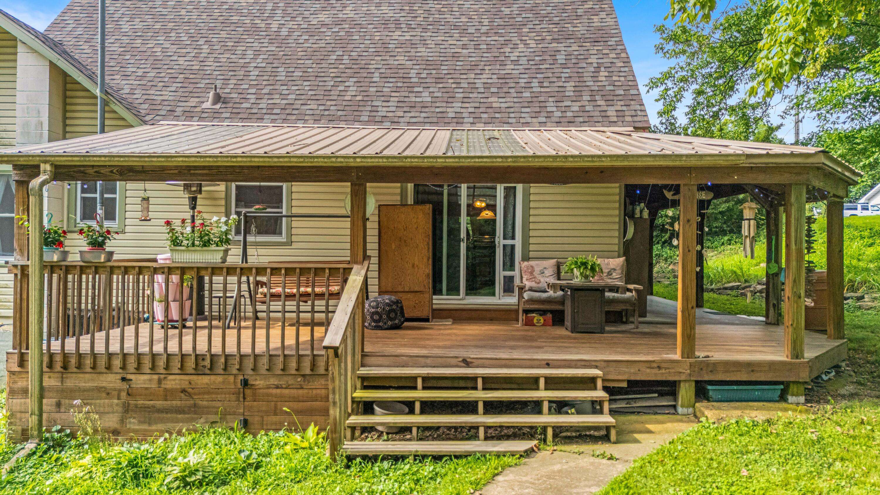 415 Farrell ST, West Plains, MO 65775