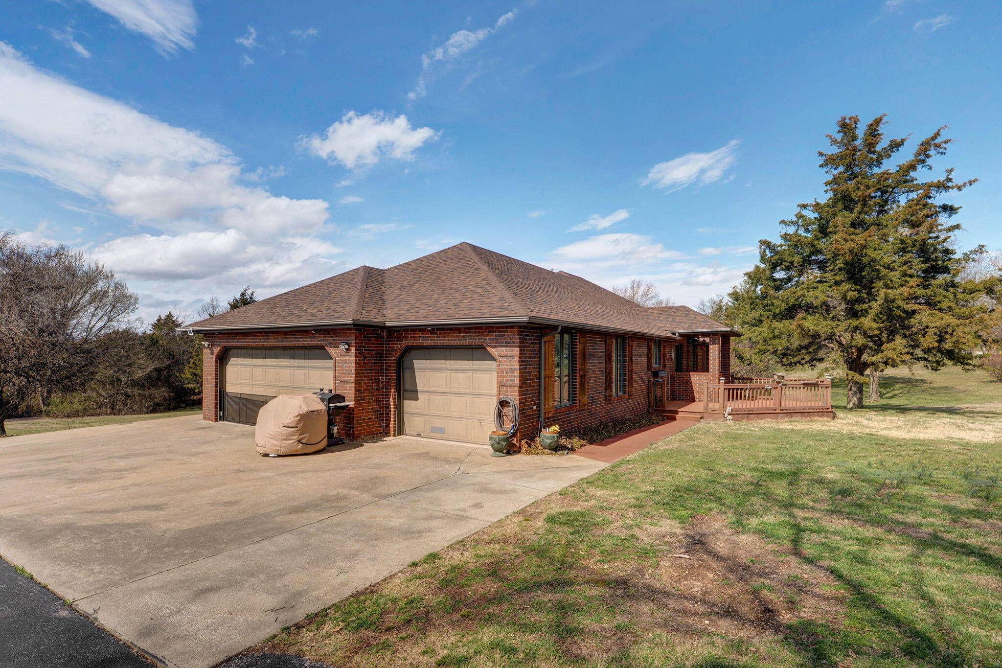 4303 N Willow RD, Ozark, MO 65721