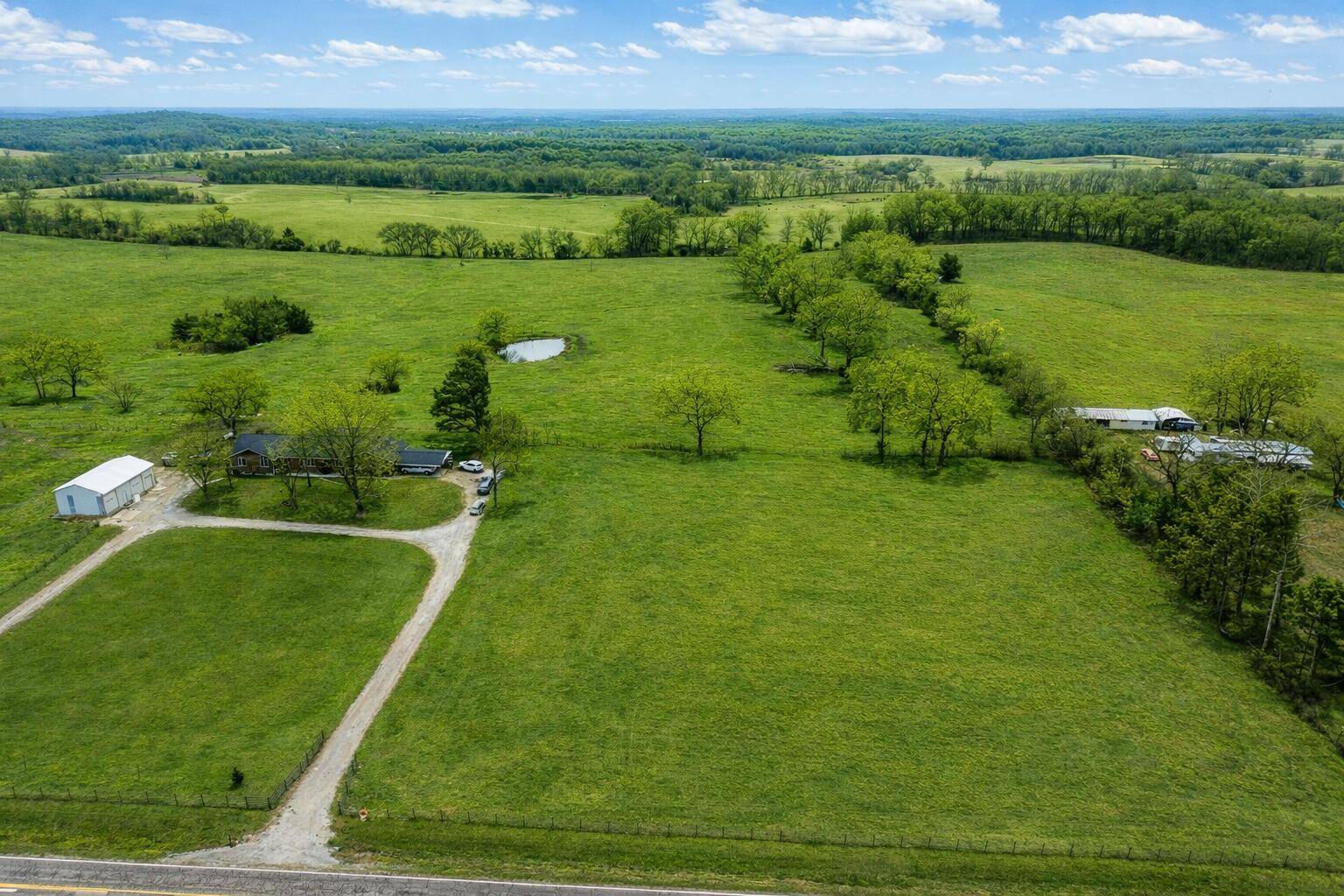 2190 St Highway 181, Dora, MO 65637