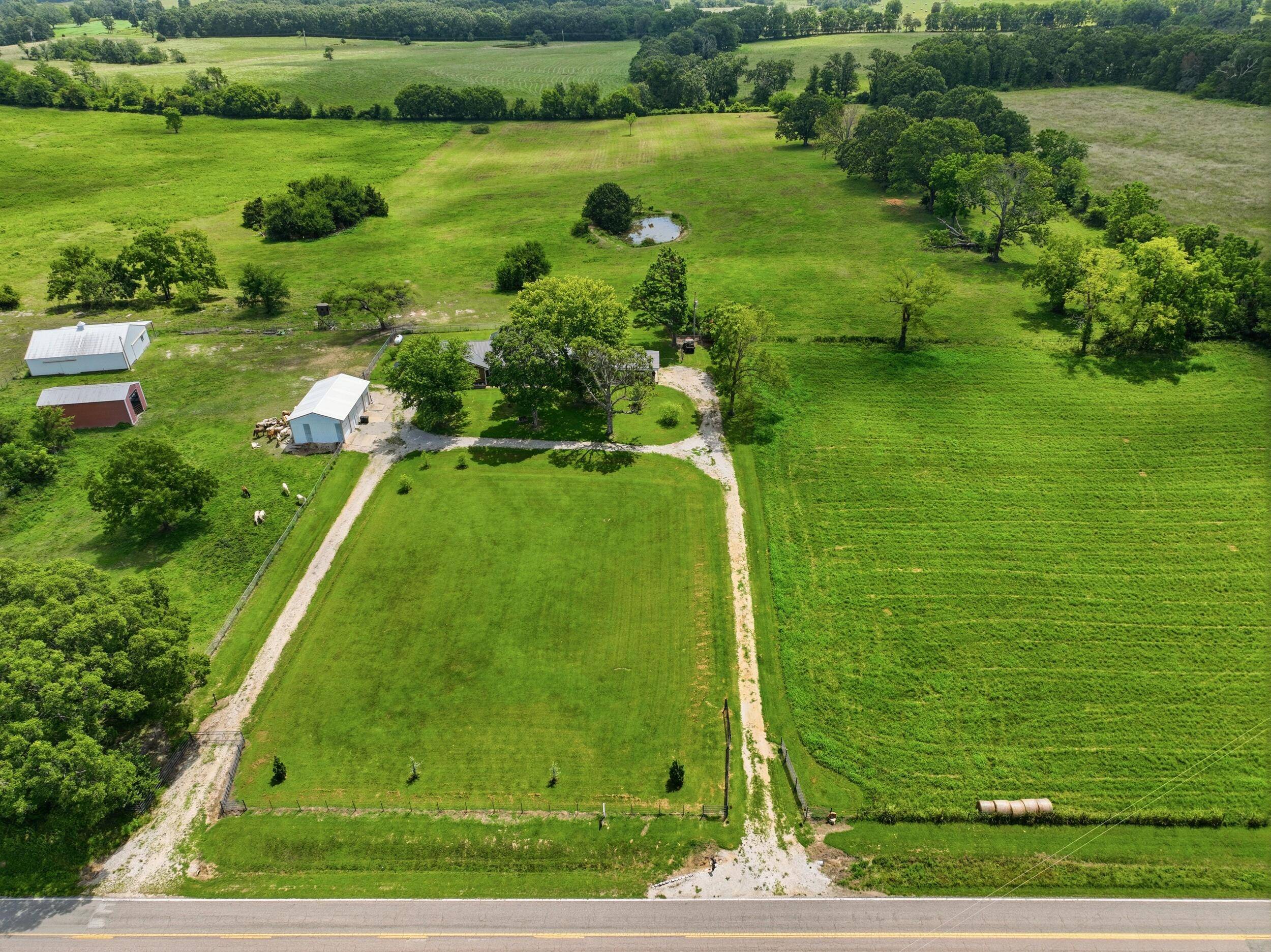 2190 St Highway 181, Dora, MO 65637