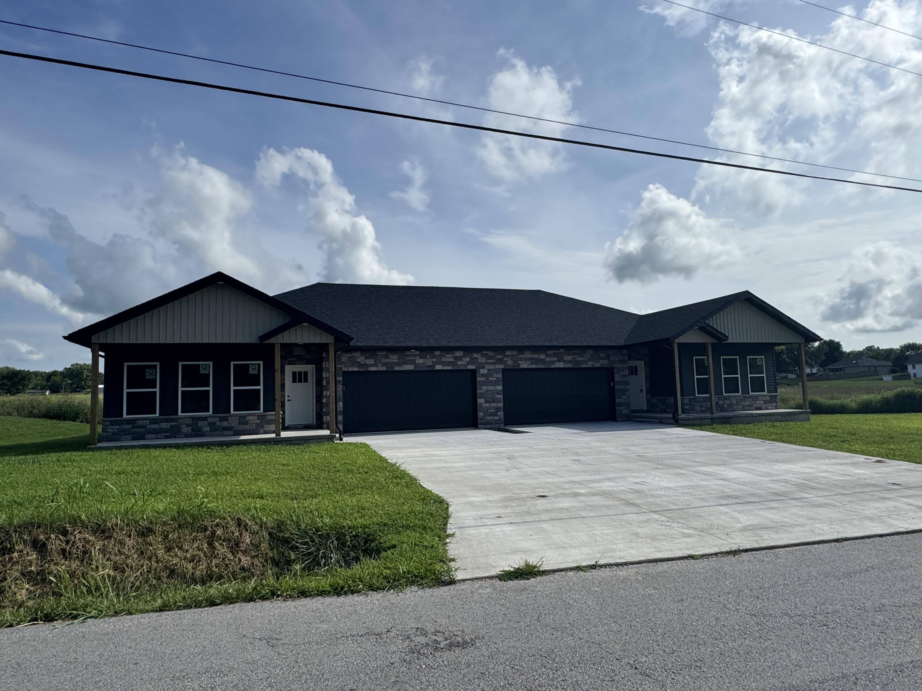 000 Mill ST #1, Buffalo, MO 65622