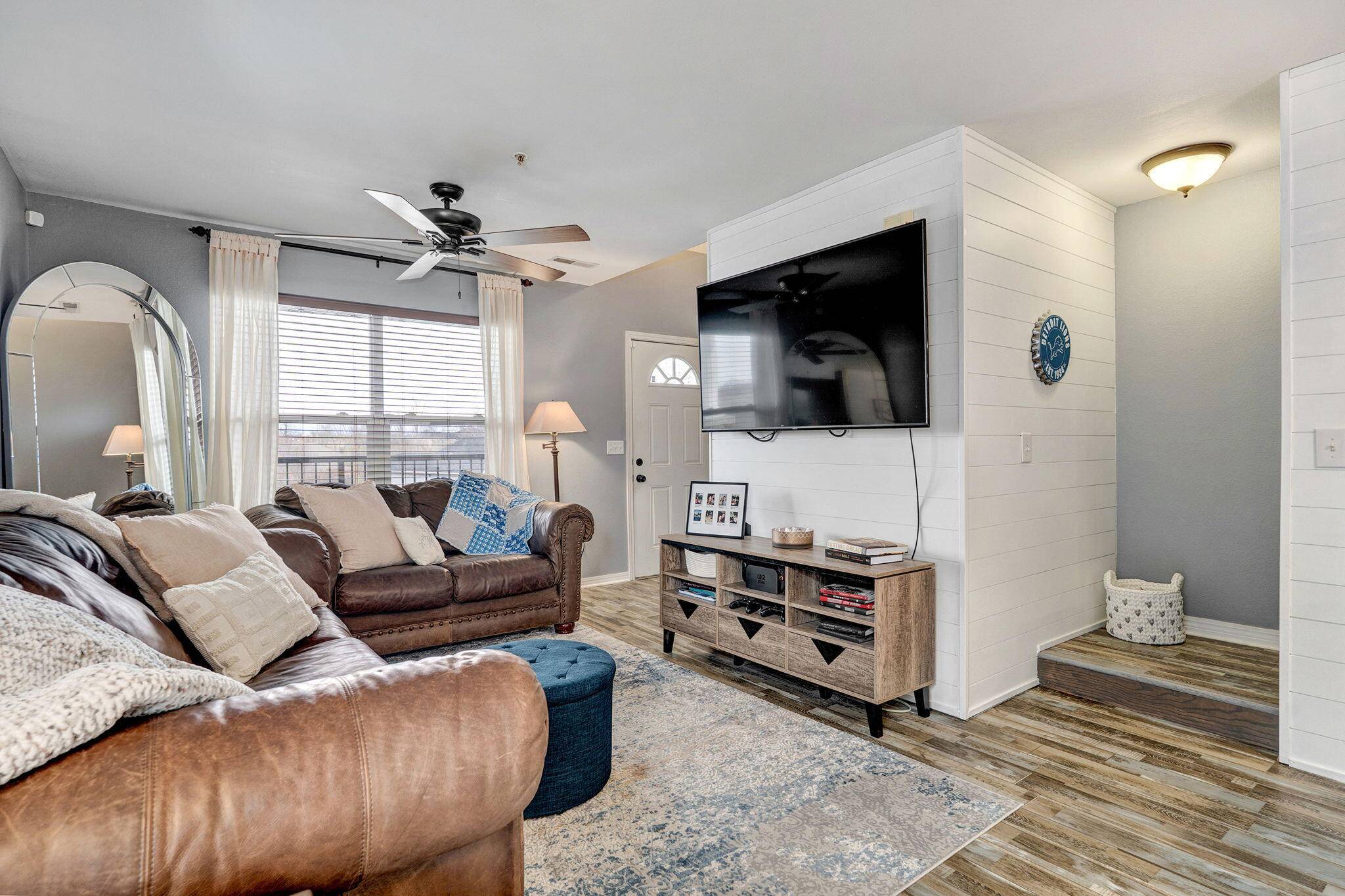 640 E Spring Valley CIR #1, Nixa, MO 65714