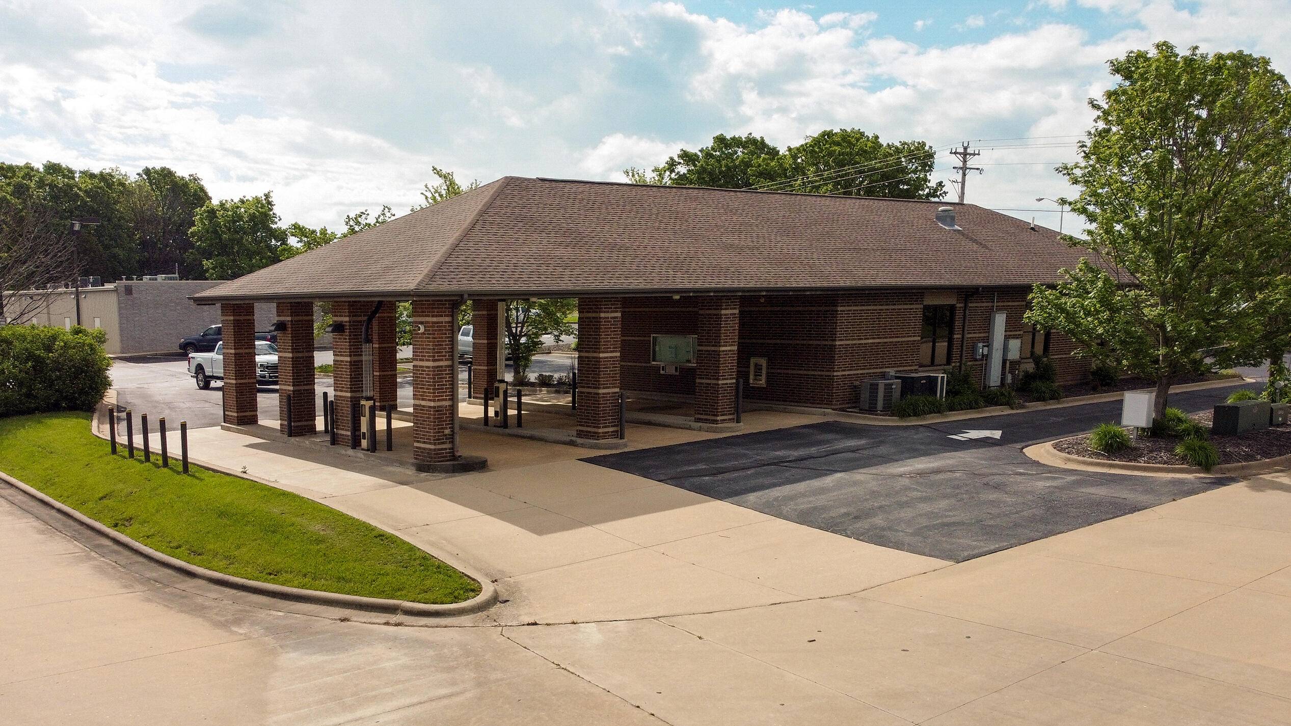 291 E State Hwy Cc, Nixa, MO 65714