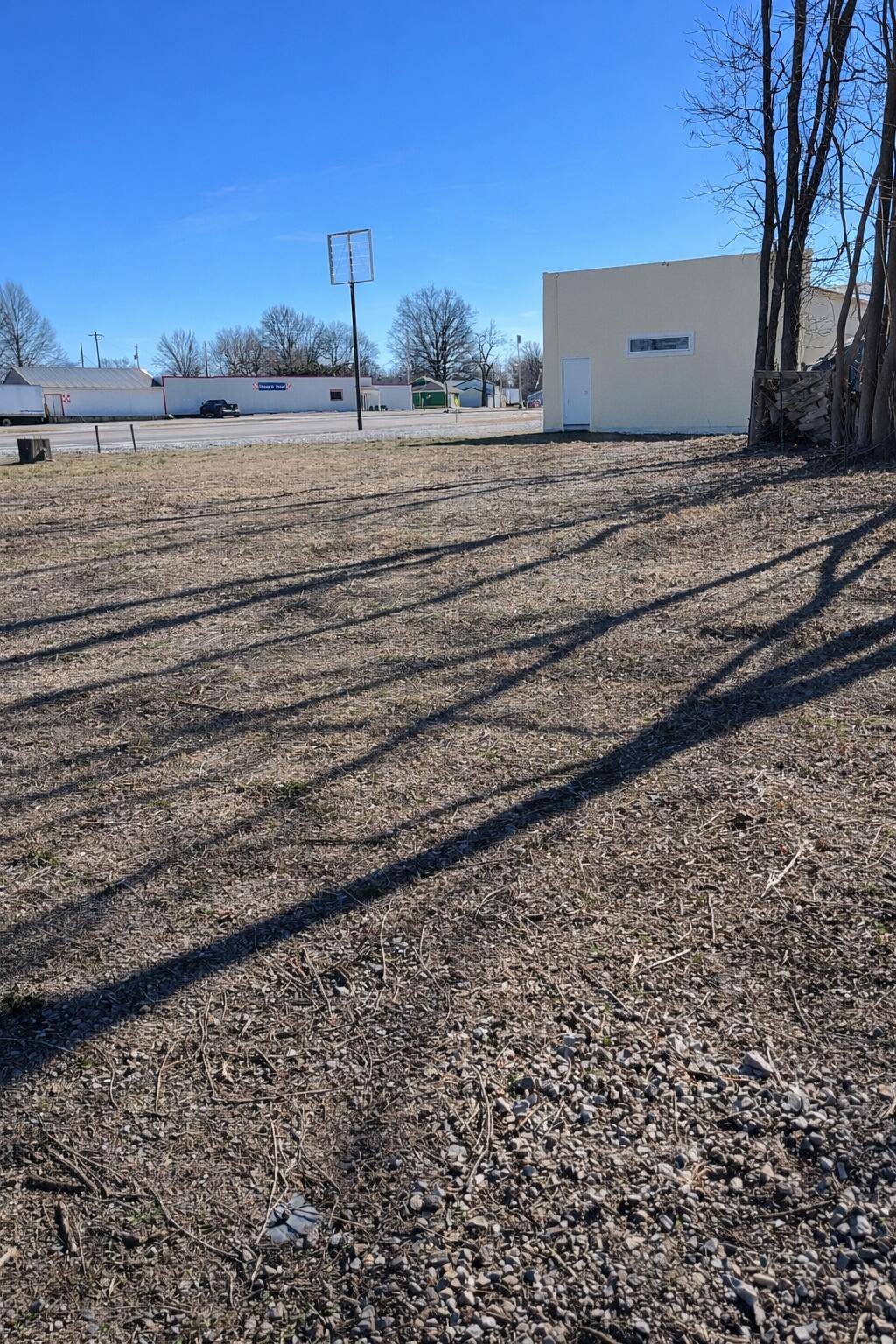 669 E Collier ST, Marionville, MO 65705