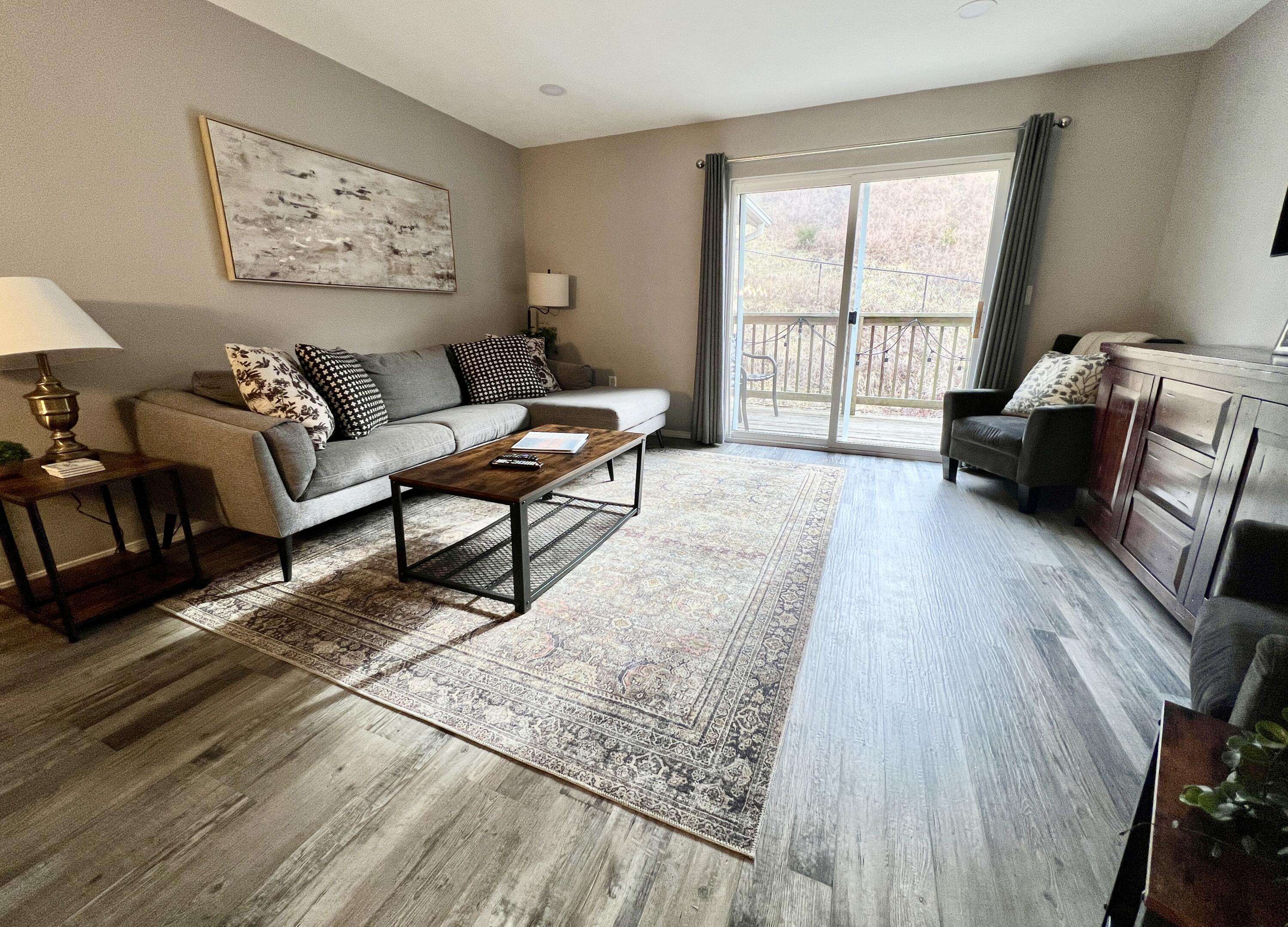 2963 Vineyards Pkwy #28-3, Branson, MO 65616