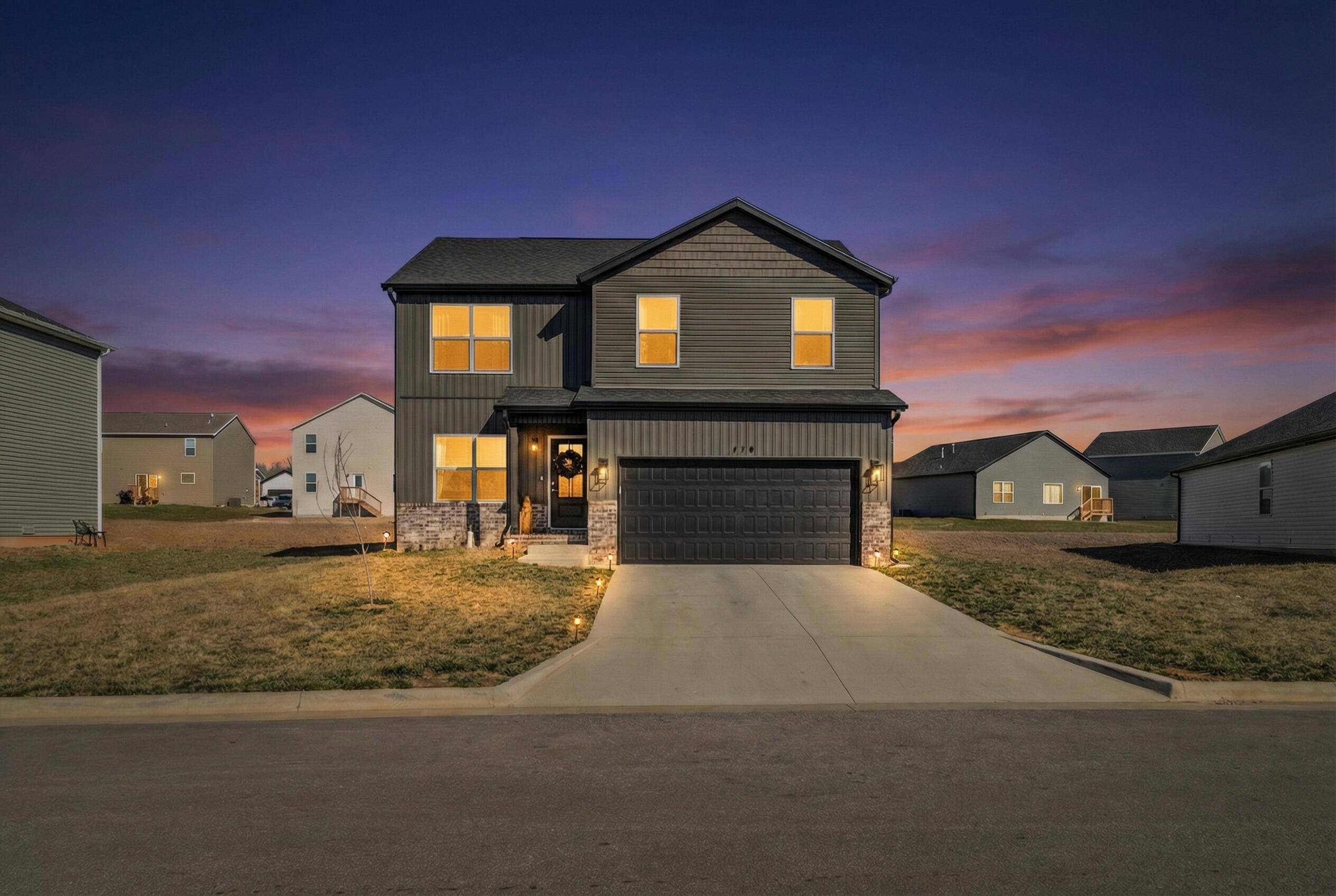 479 S Summit DR, Willard, MO 65781