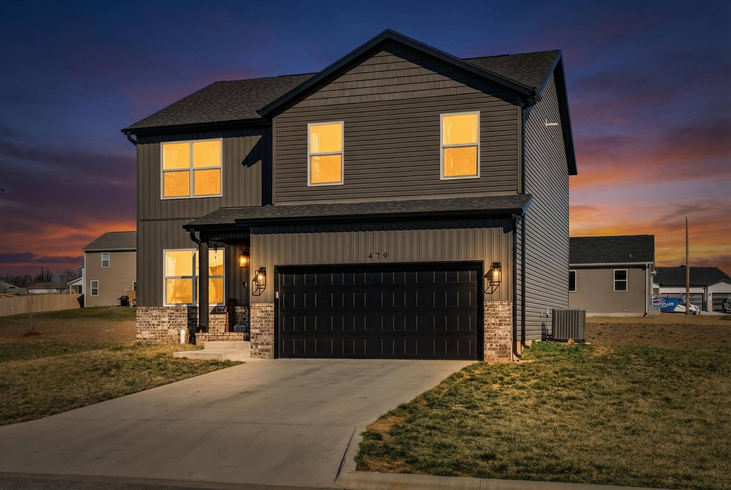 479 S Summit DR, Willard, MO 65781