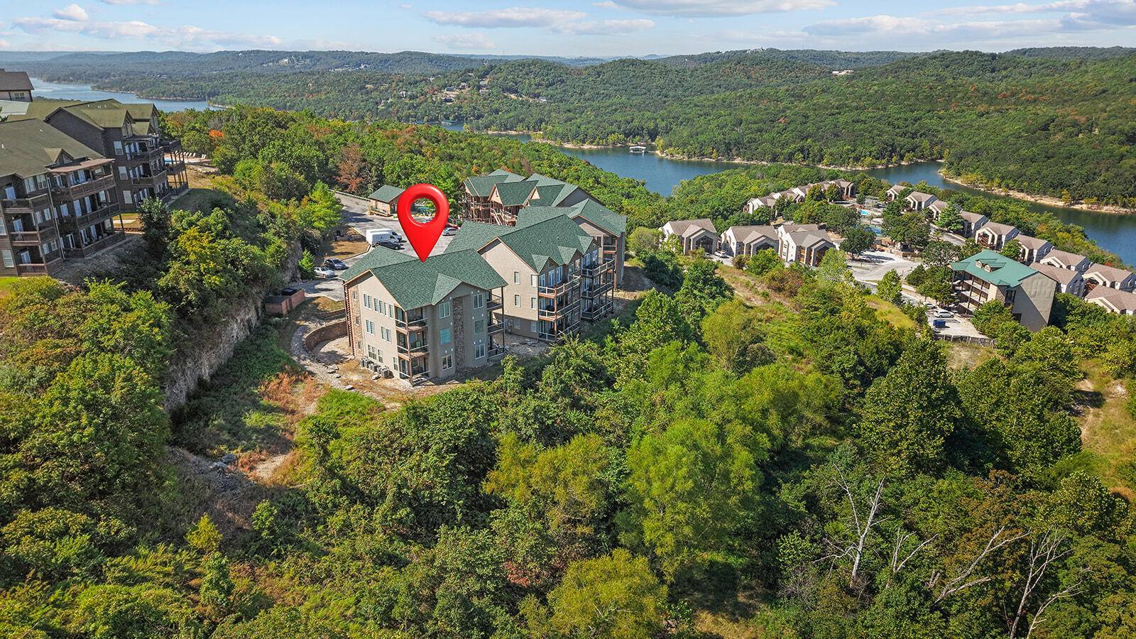 47 Stone Cliff CIR #2, Branson, MO 65616