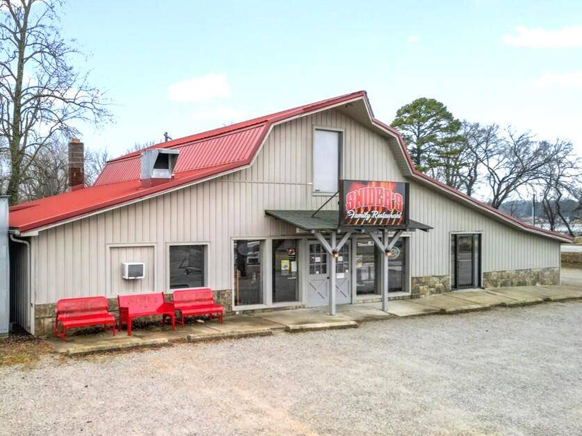 1027 Porter Wagoner BLVD, West Plains, MO 65775