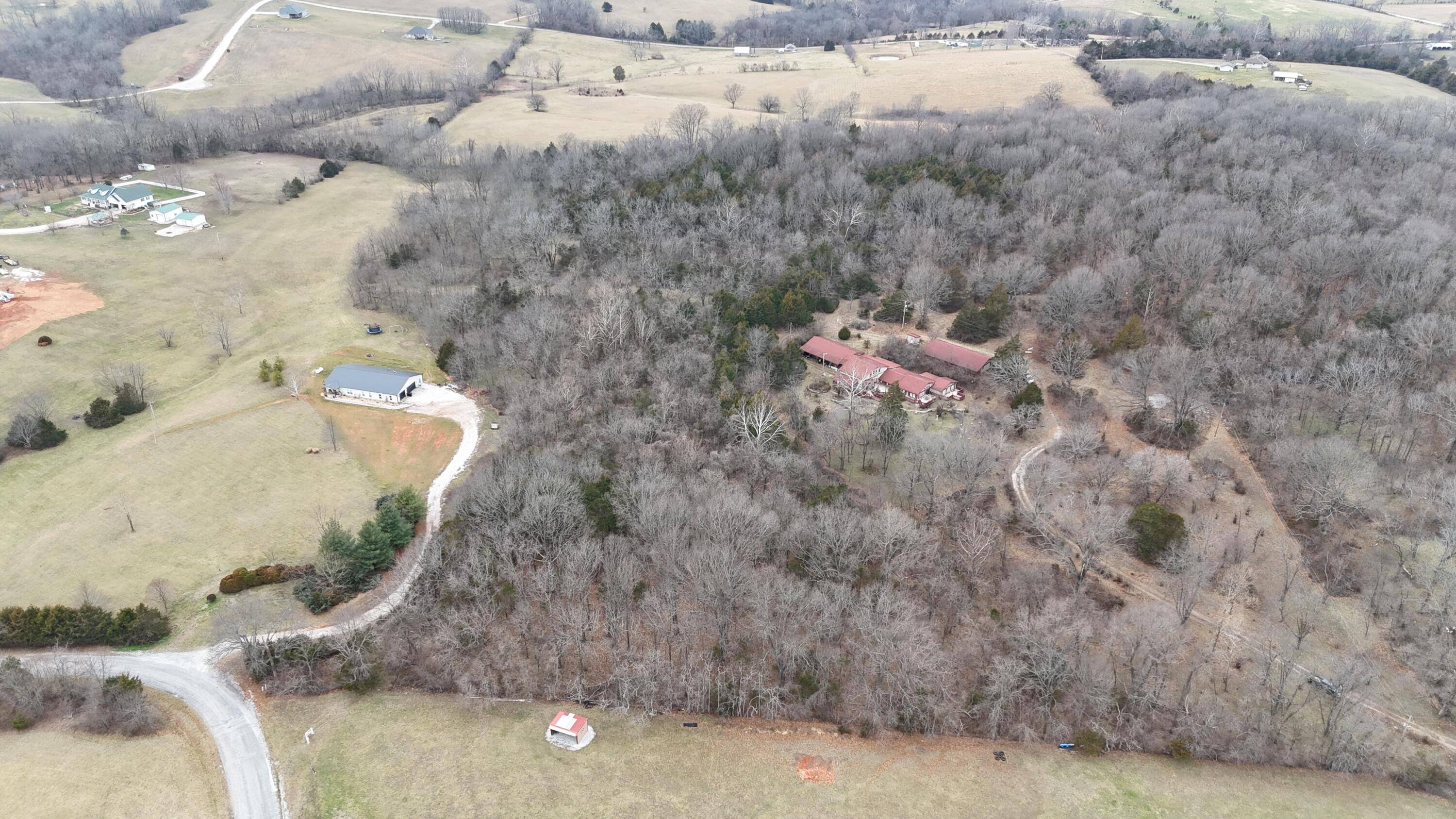 000 Accacia DR, Highlandville, MO 65669