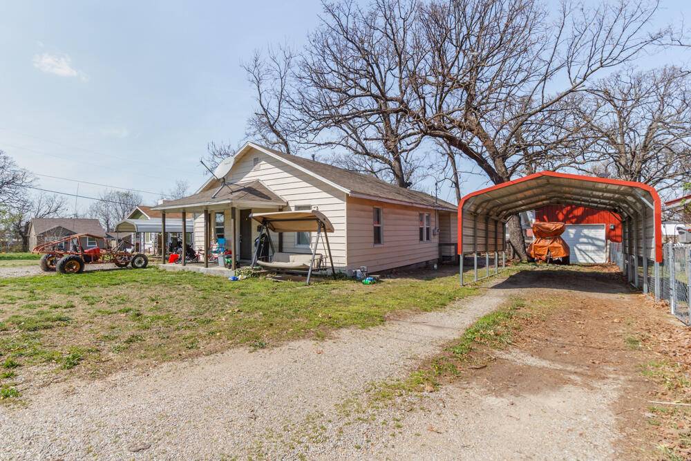 209 S Park Manor BLVD, Lebanon, MO 65536