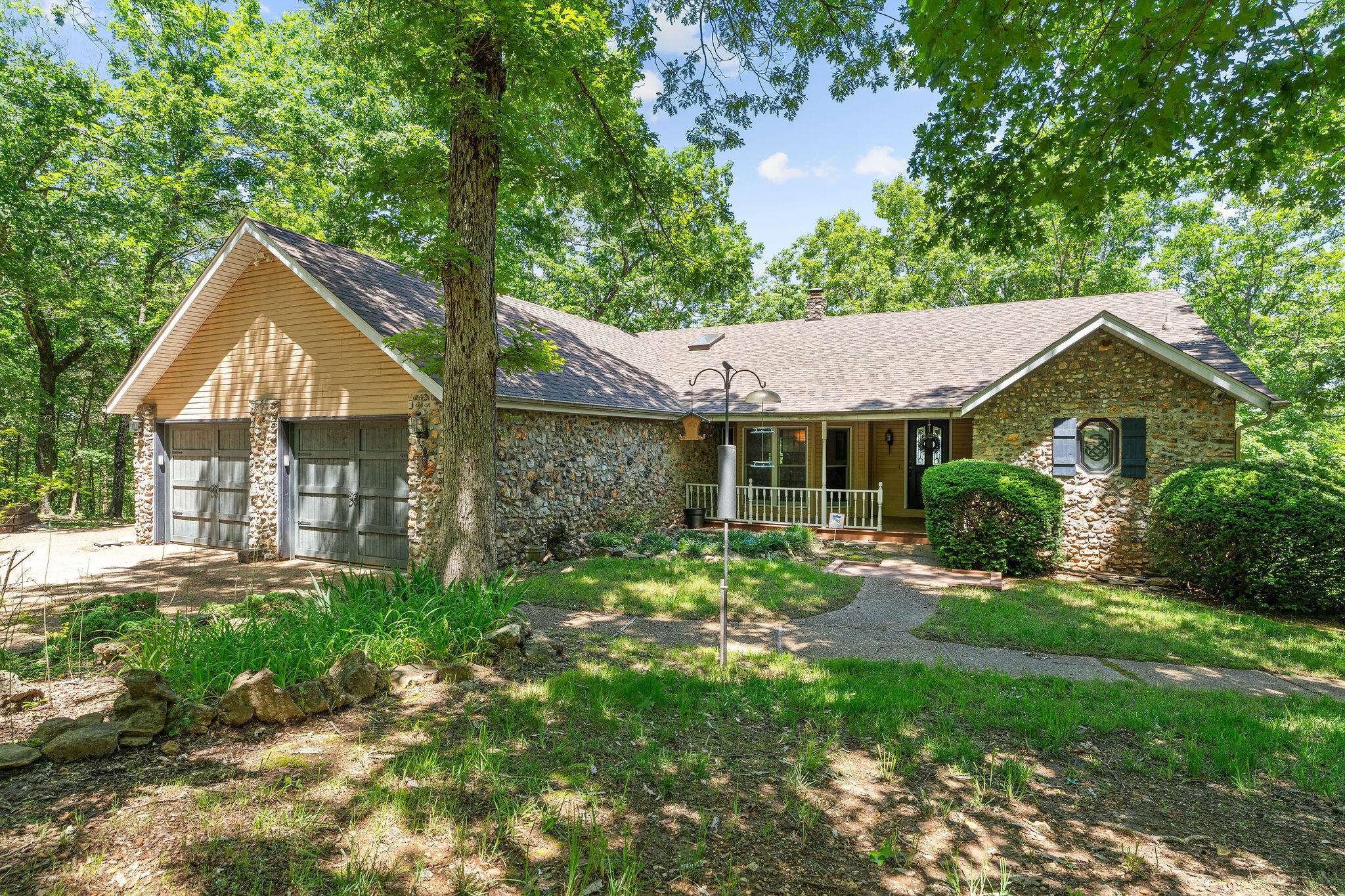 277 Arizona DR, Branson, MO 65616