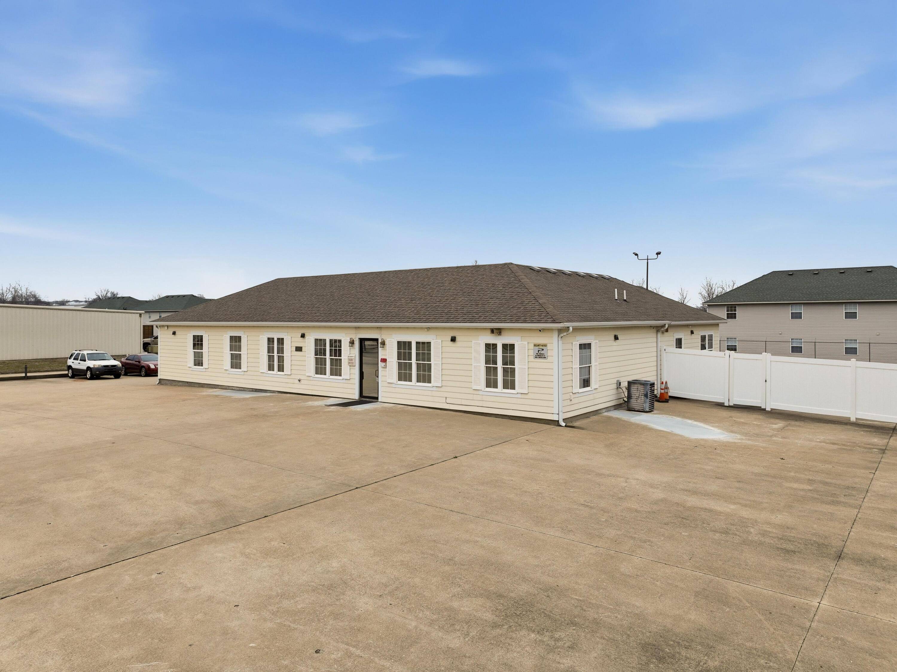 3203 N Rangeline RD, Joplin, MO 64801
