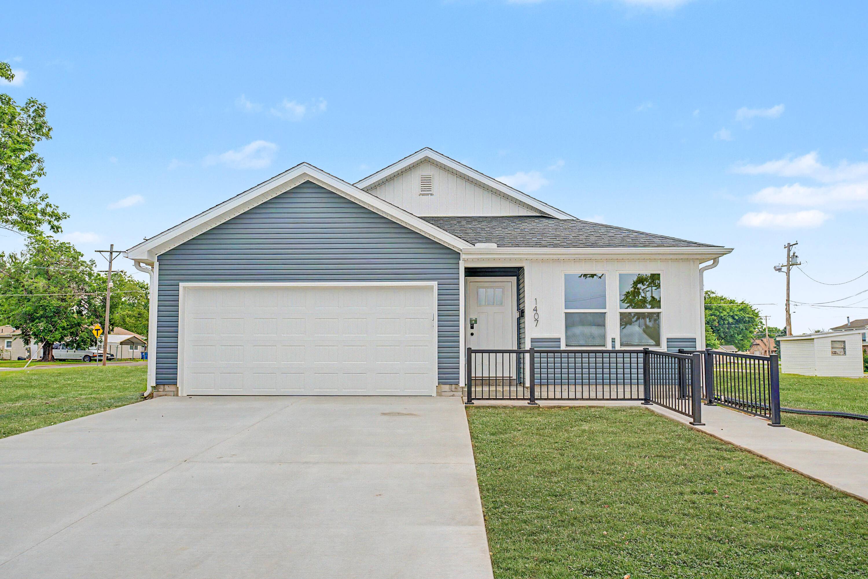 1407 Wisconsin AVE, Joplin, MO 64801