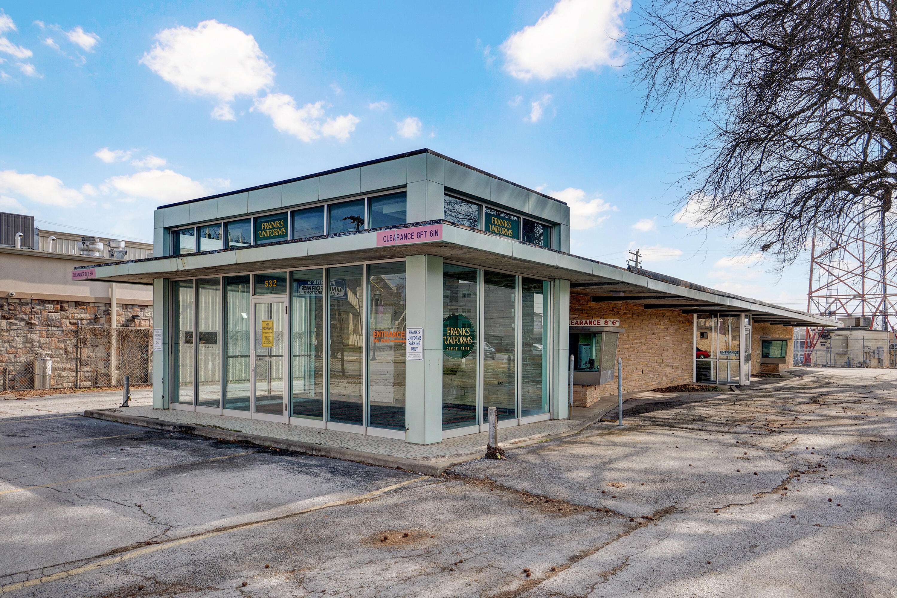 532 E Walnut ST, Springfield, MO 65806
