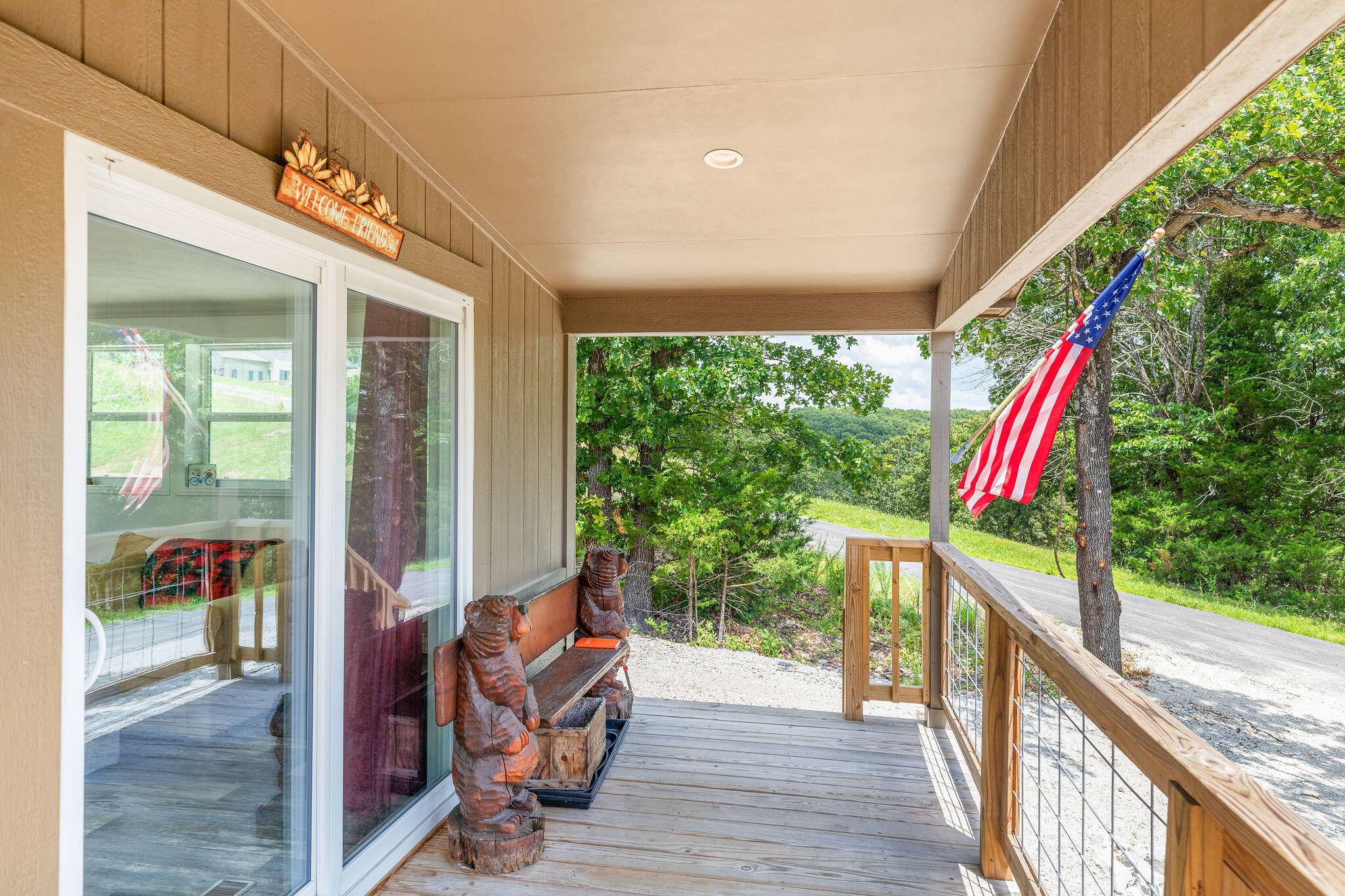 500 Briggs RD, Walnut Shade, MO 65771
