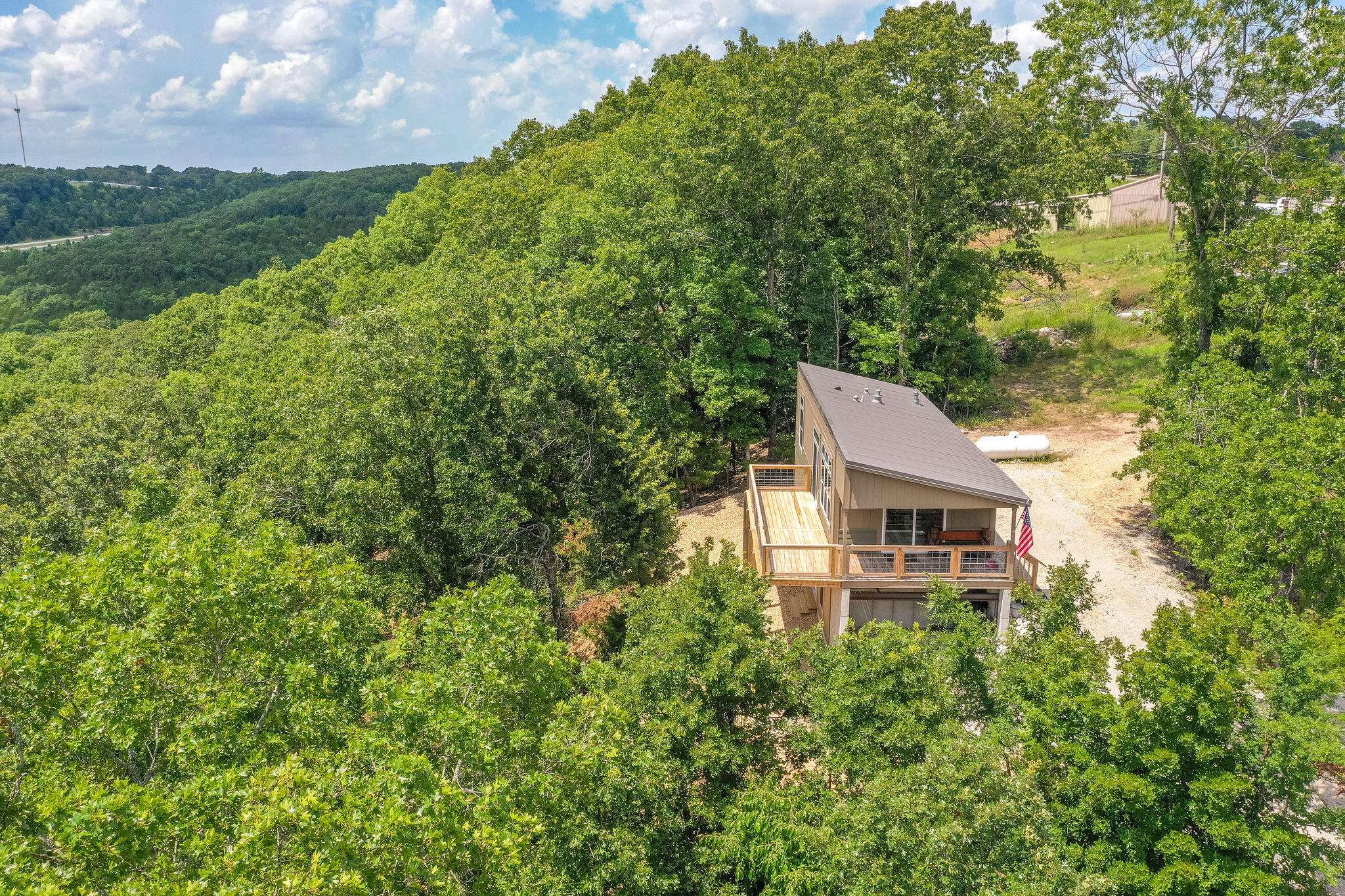 500 Briggs RD, Walnut Shade, MO 65771