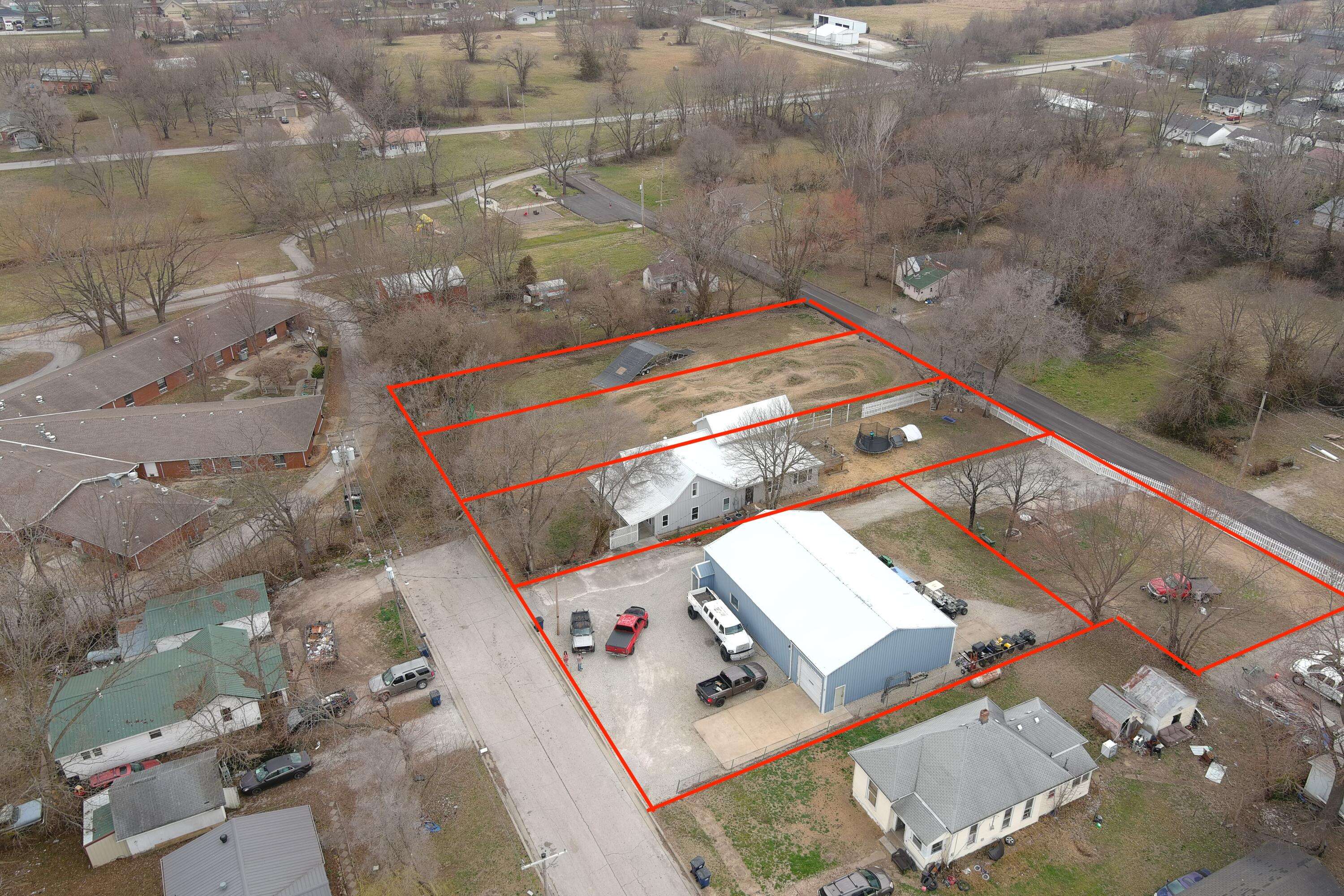 615 W Benton ST, Buffalo, MO 65622
