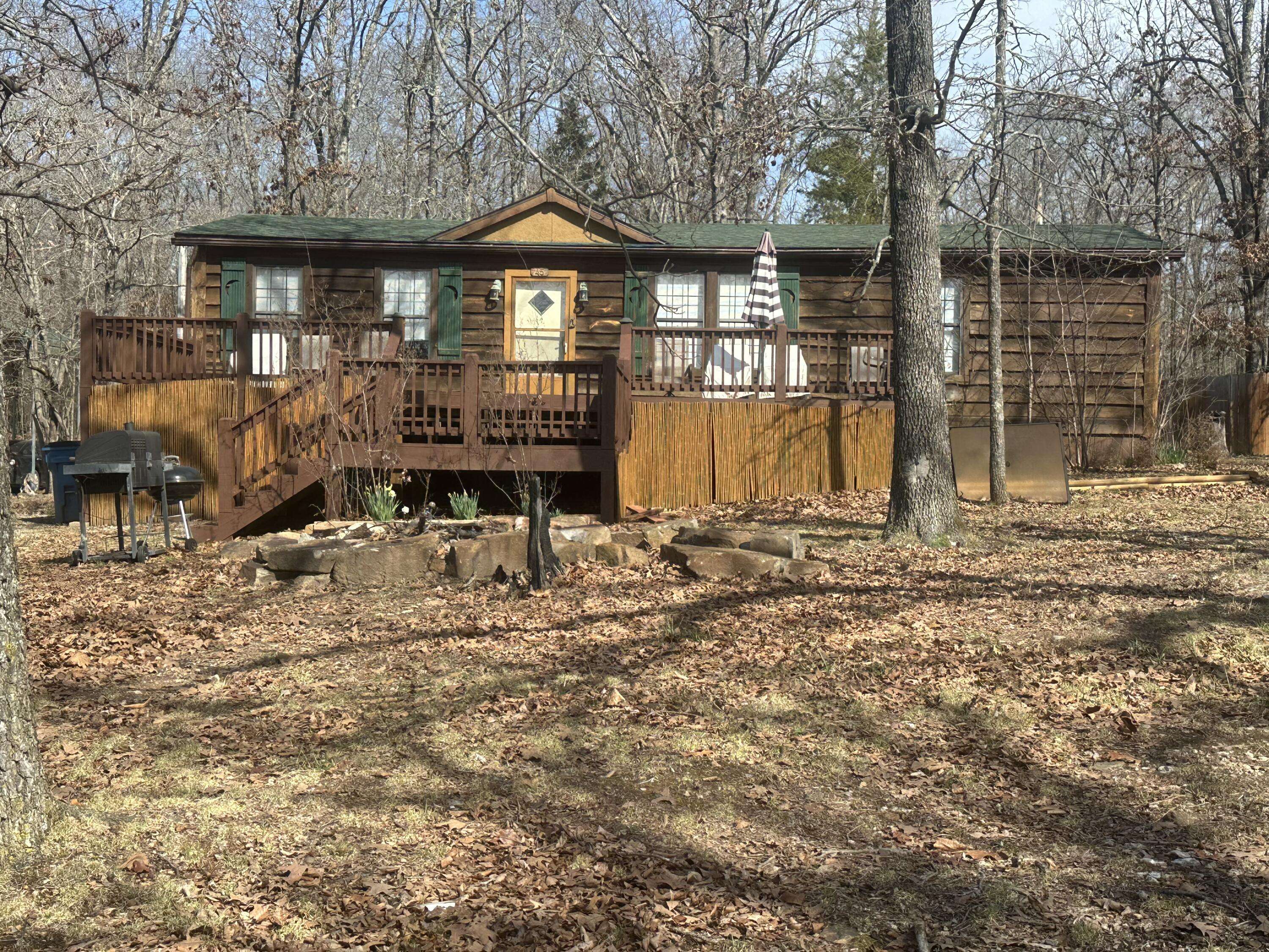 45 Thistle LN, Kimberling City, MO 65686
