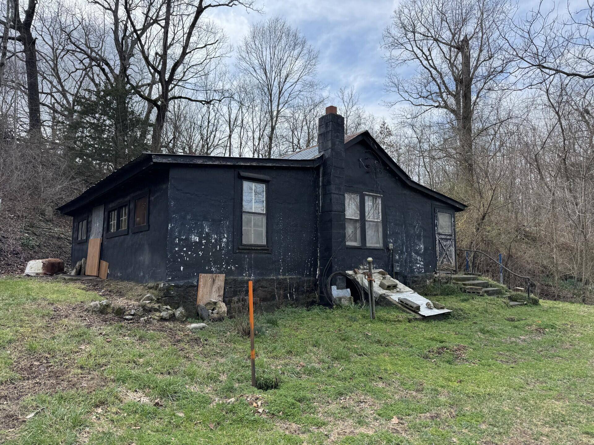 421 Farm Road 2160, Exeter, MO 65647