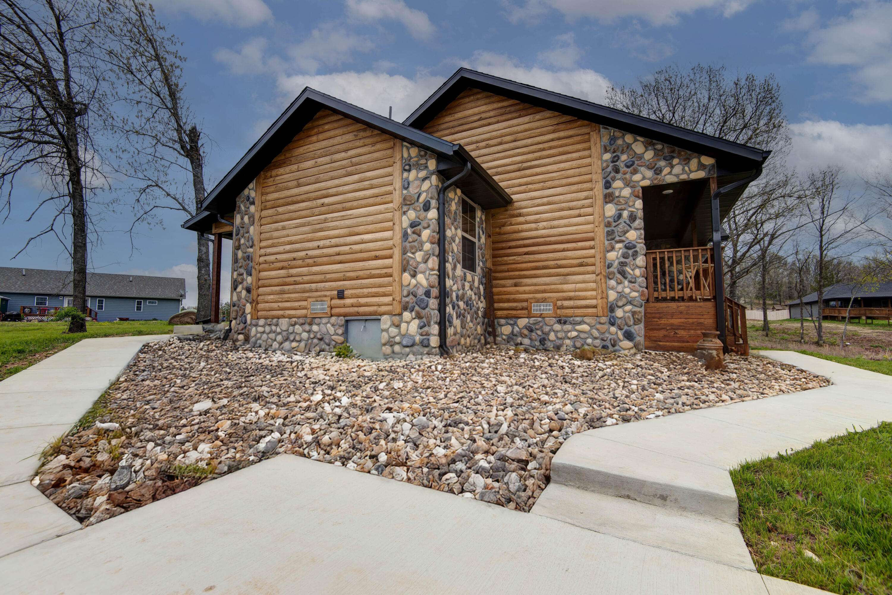 150 Sunshine Avenue, Cabool, MO 65689