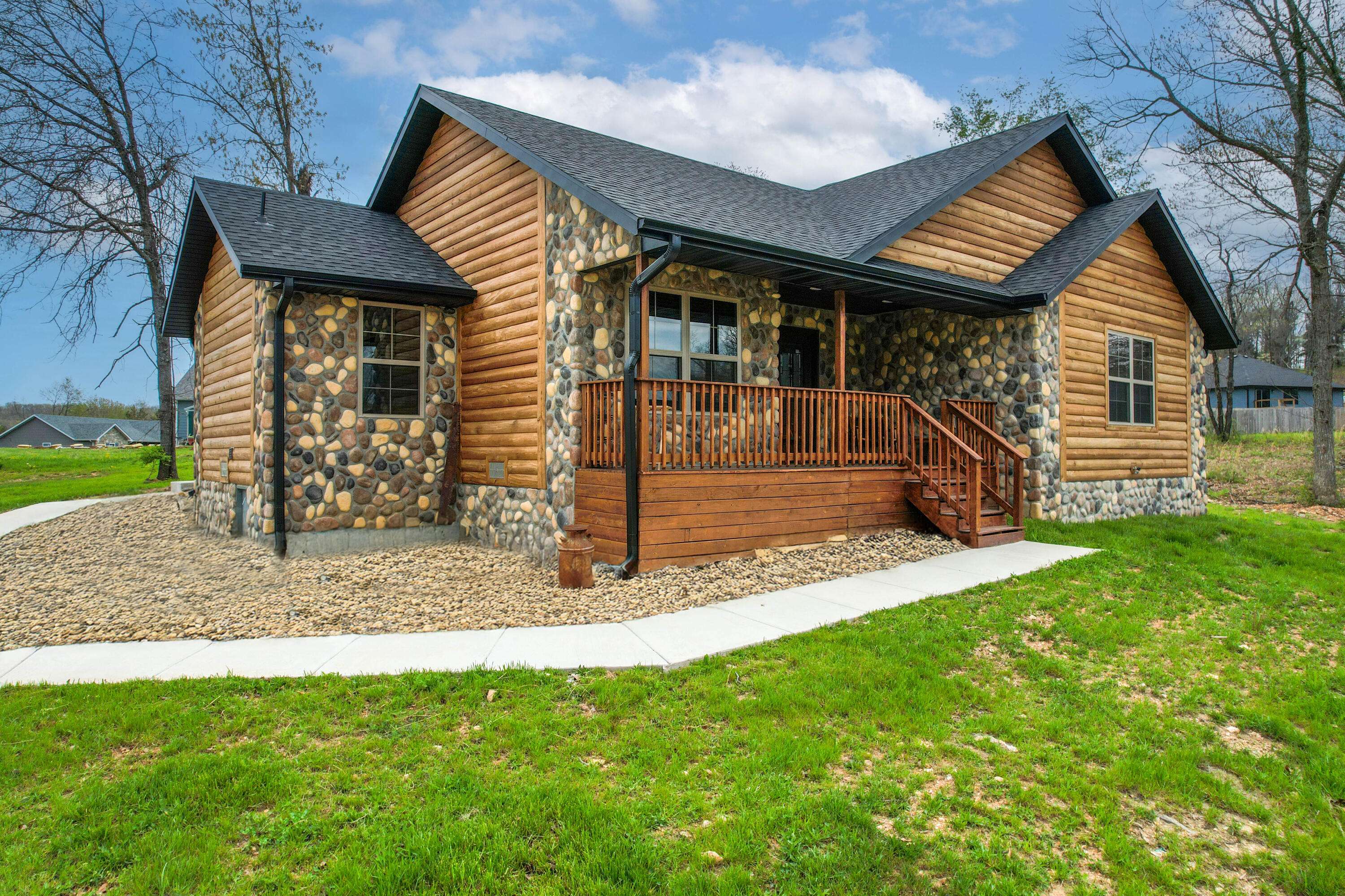 150 Sunshine Avenue, Cabool, MO 65689