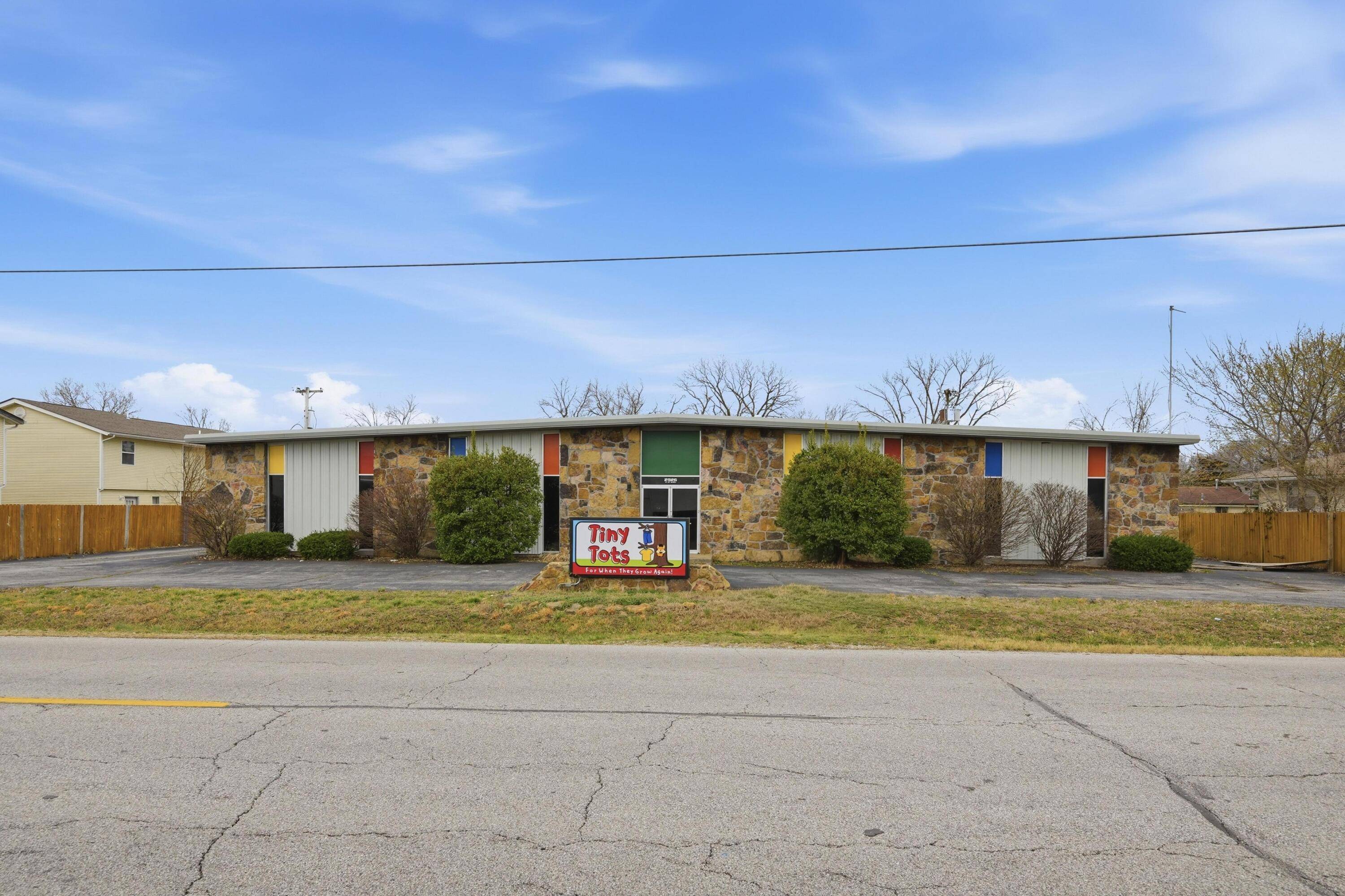 2926 W Junge BLVD, Joplin, MO 64801