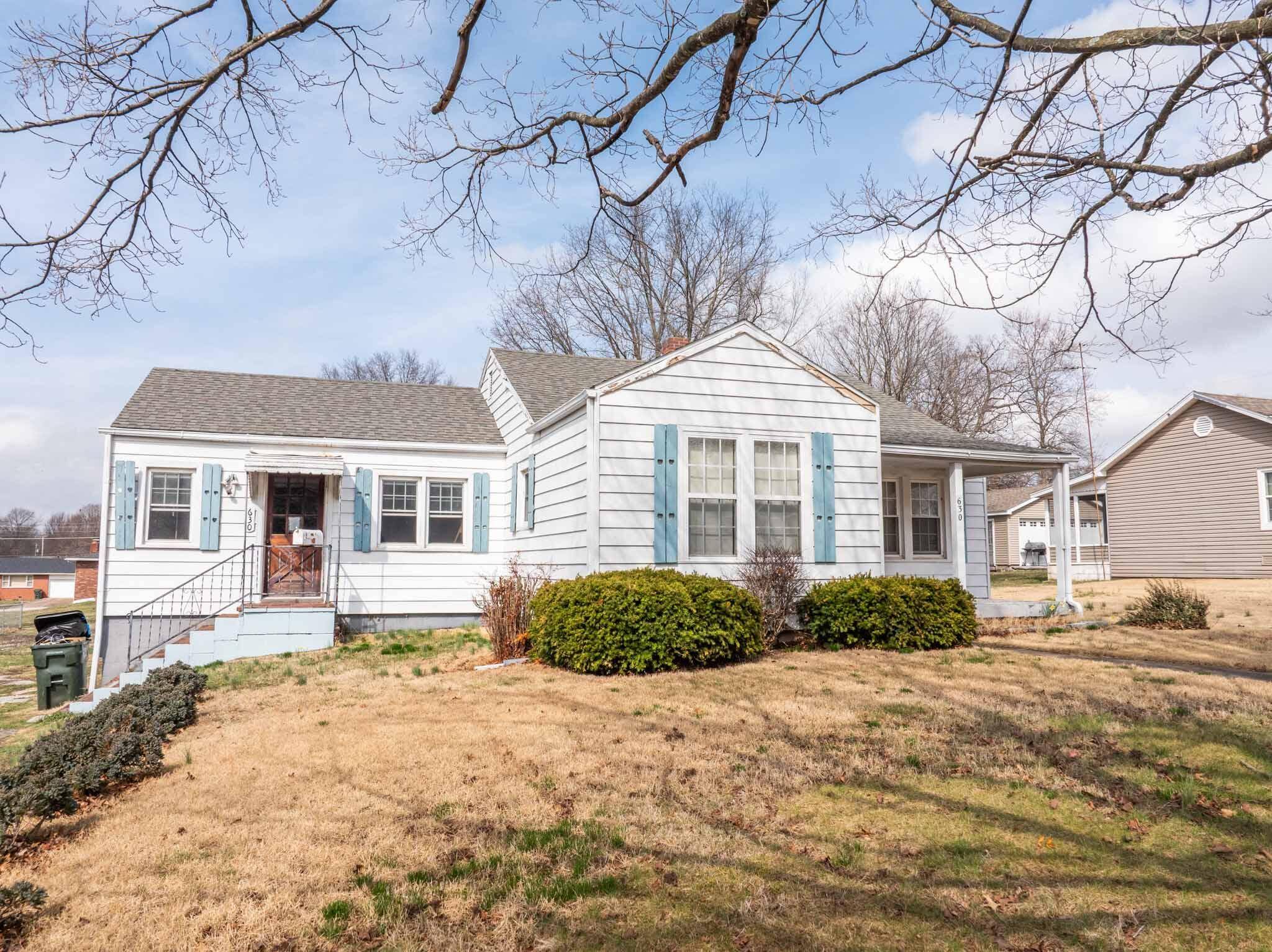 630 E Center ST, Mt Vernon, MO 65712