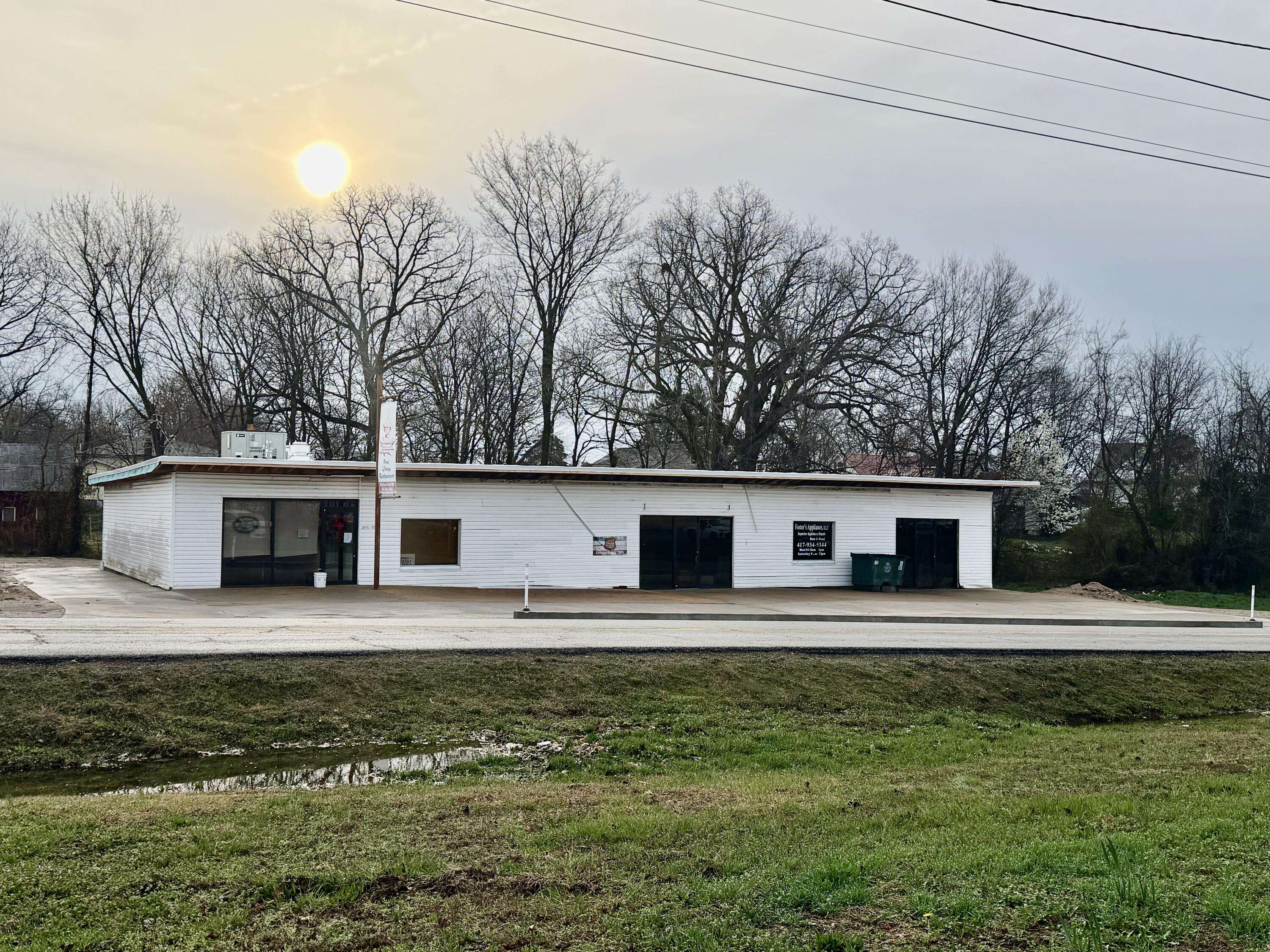 403 N Elm AVE, Mountain View, MO 65548