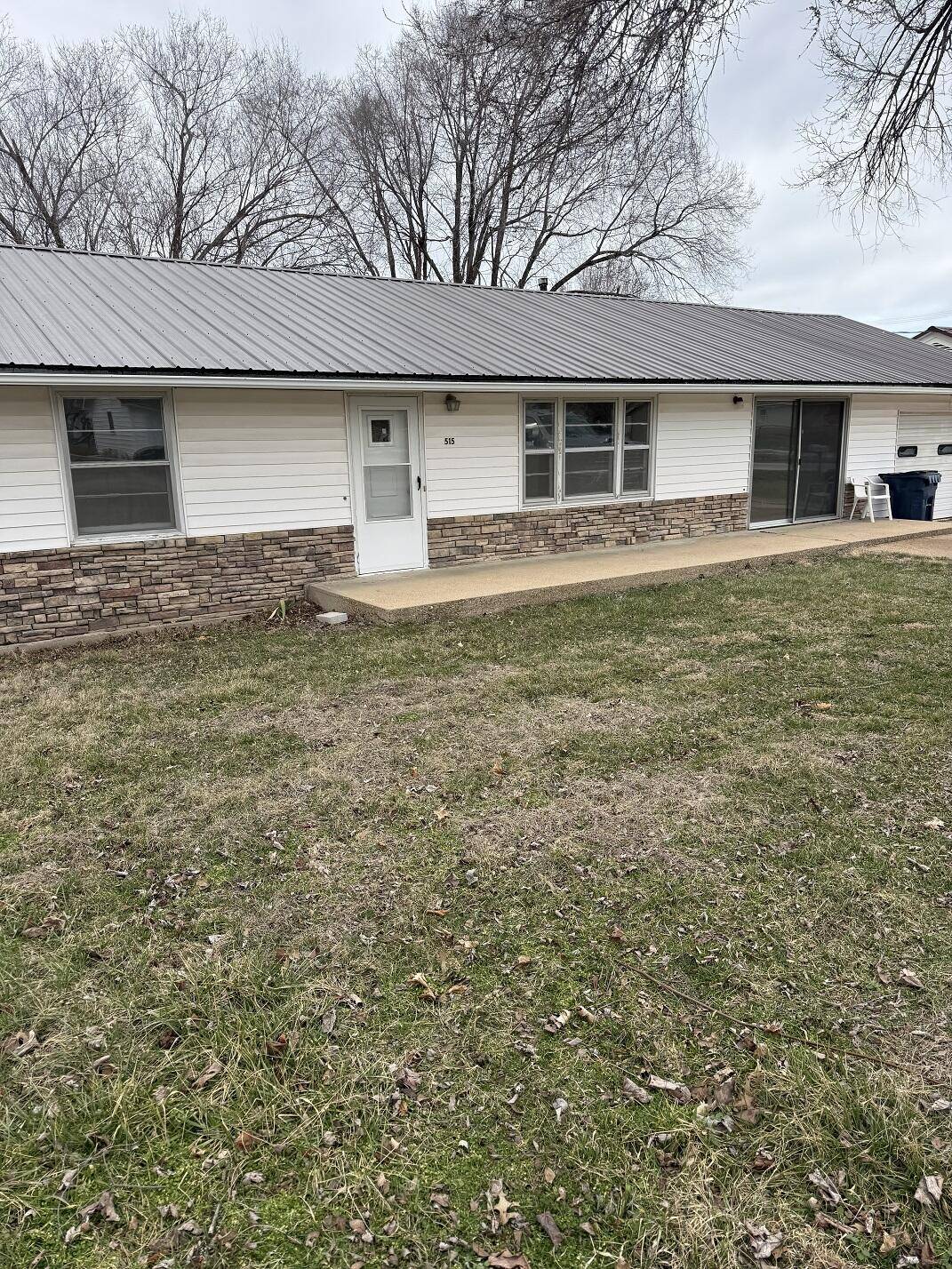 515 S Oak ST, Buffalo, MO 65622