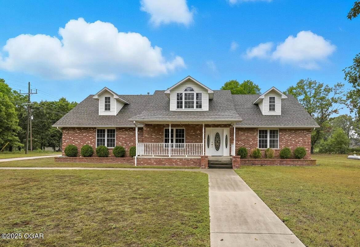 13194 Kirkwood LN, Neosho, MO 64850