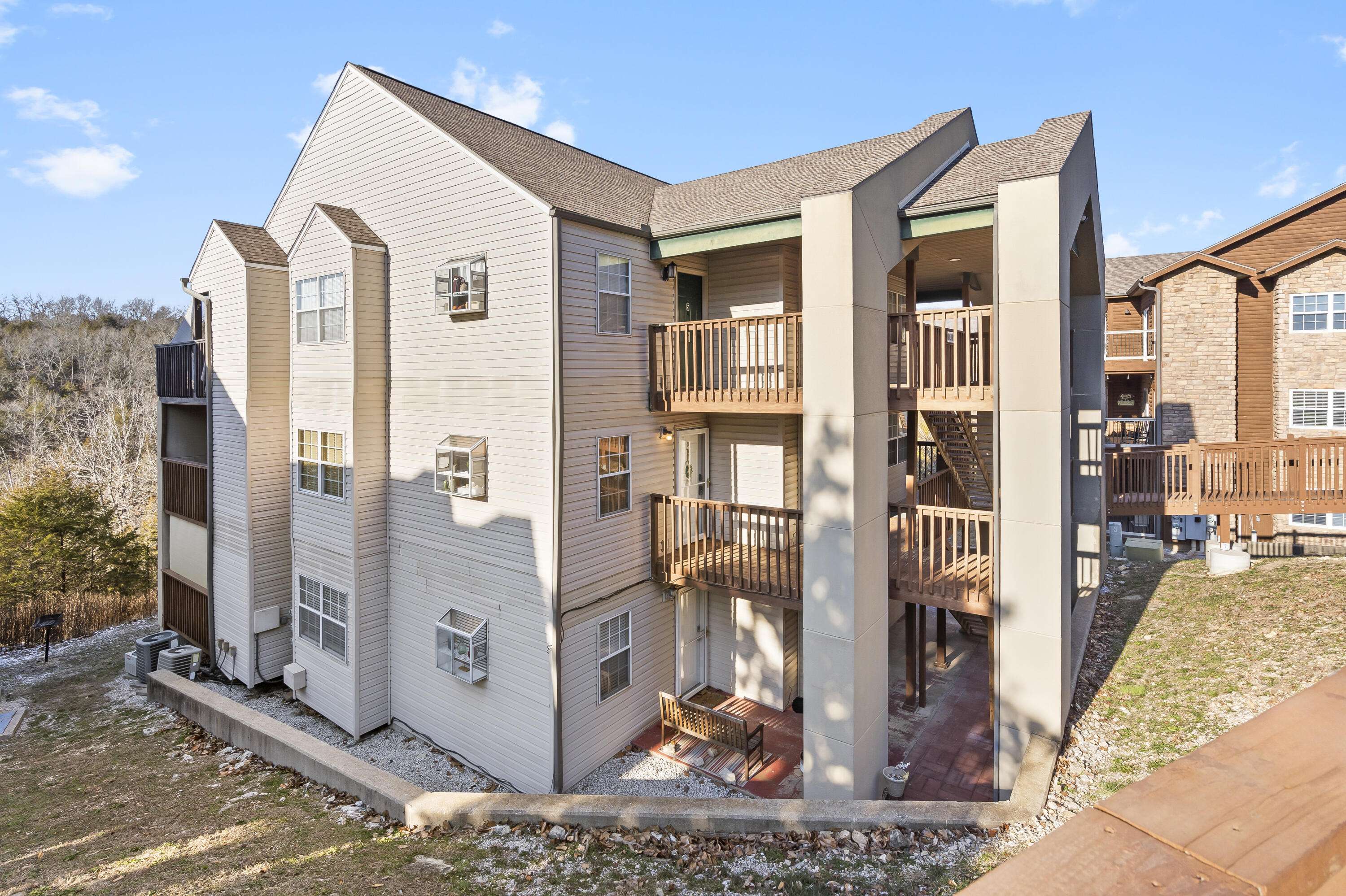 14 Woodpecker LN #4, Branson, MO 65616