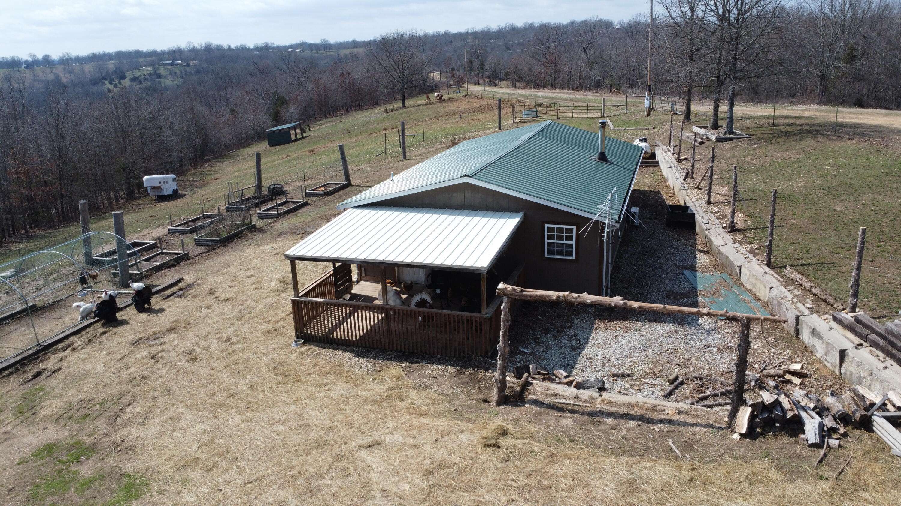 16968 County Road 116 Private DR #B, Macomb, MO 65702