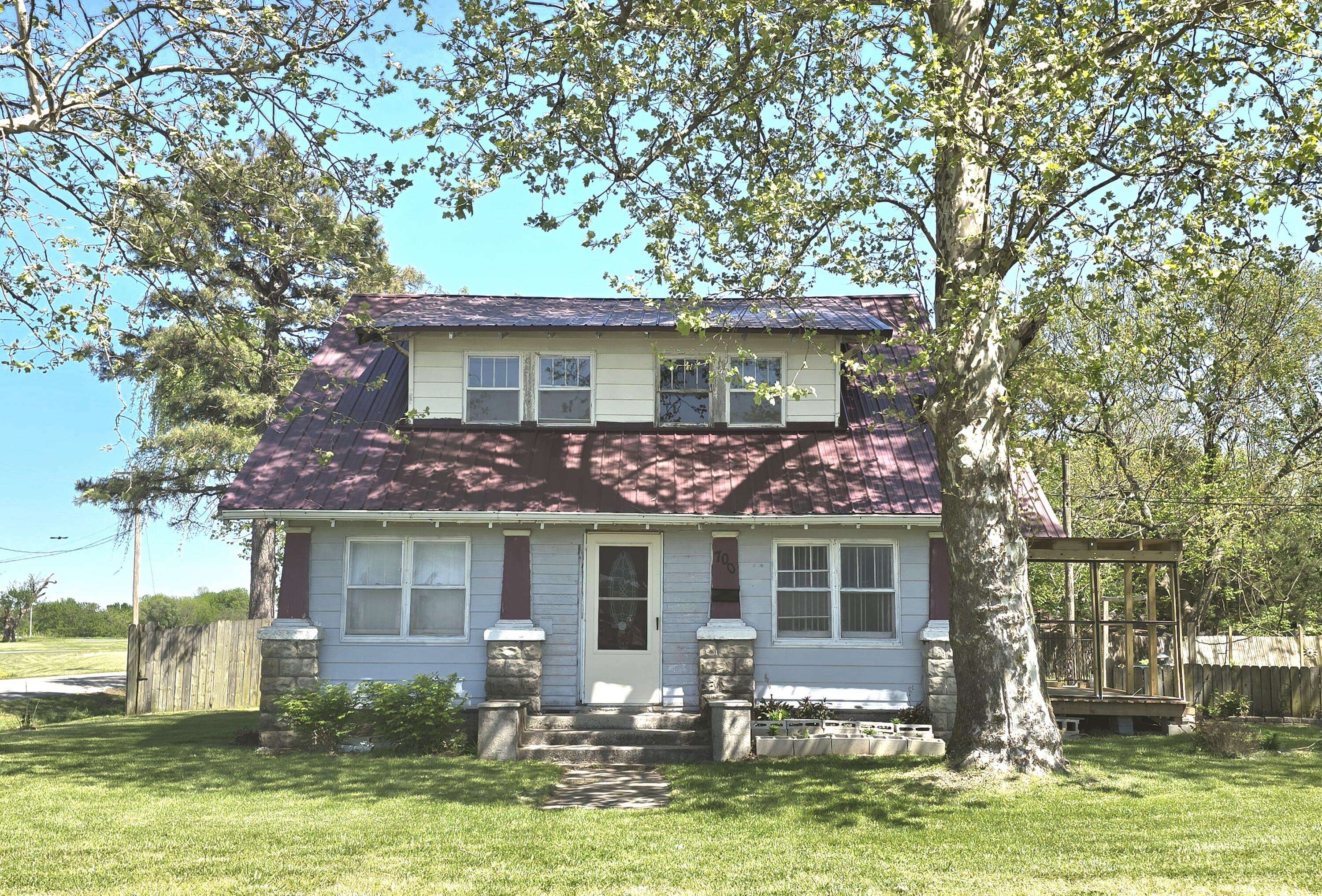 700 Spruce ST, Lockwood, MO 65682
