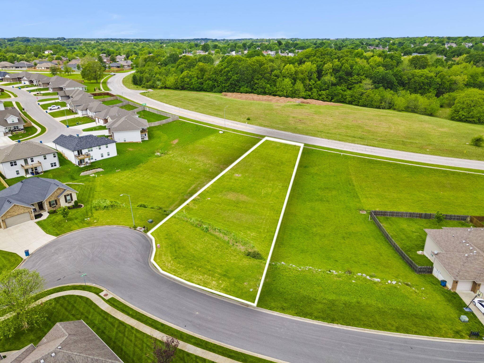 721 Oak Terrace DR, Nixa, MO 65714