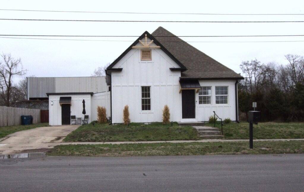 302 S Mckinley AVE, Joplin, MO 64801