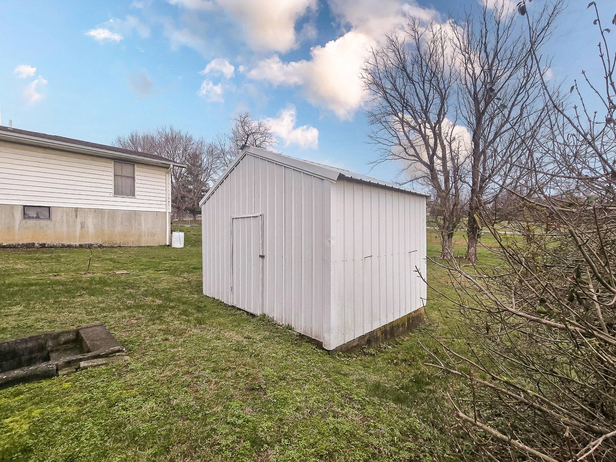 310 Maple Street, Cabool, MO 65689
