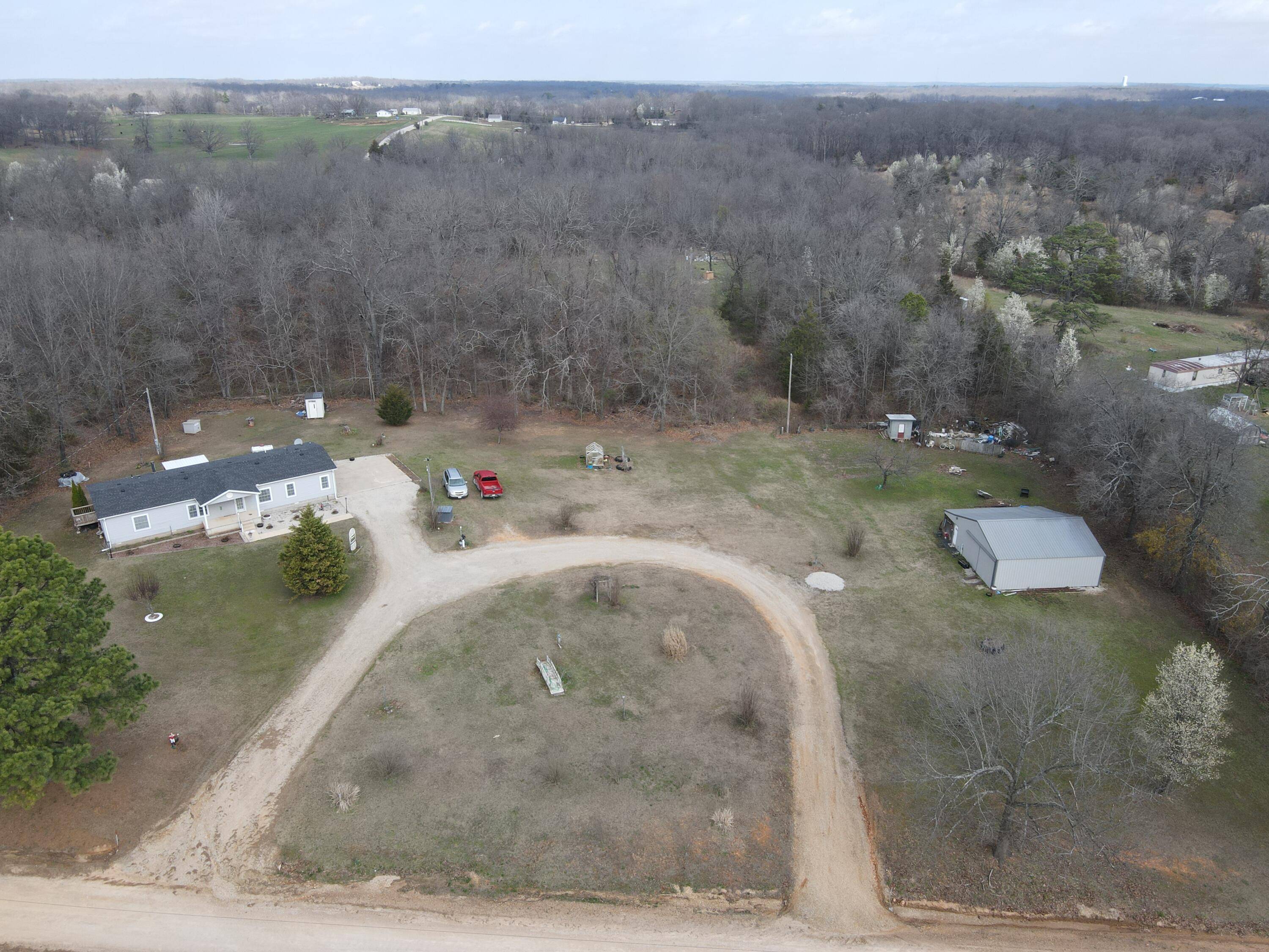 4427 County Road 6620, West Plains, MO 65775