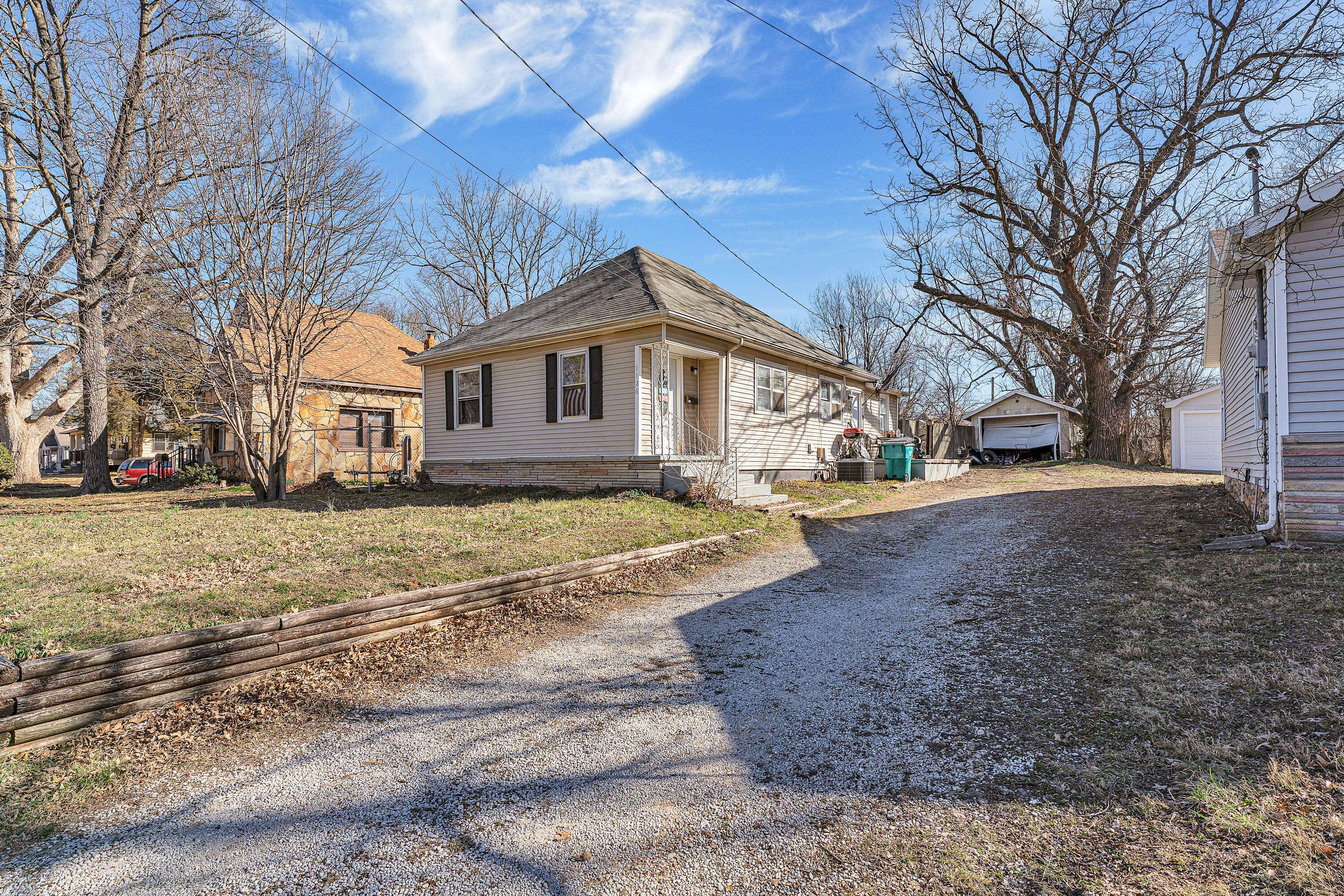 1126 N Rogers AVE, Springfield, MO 65802