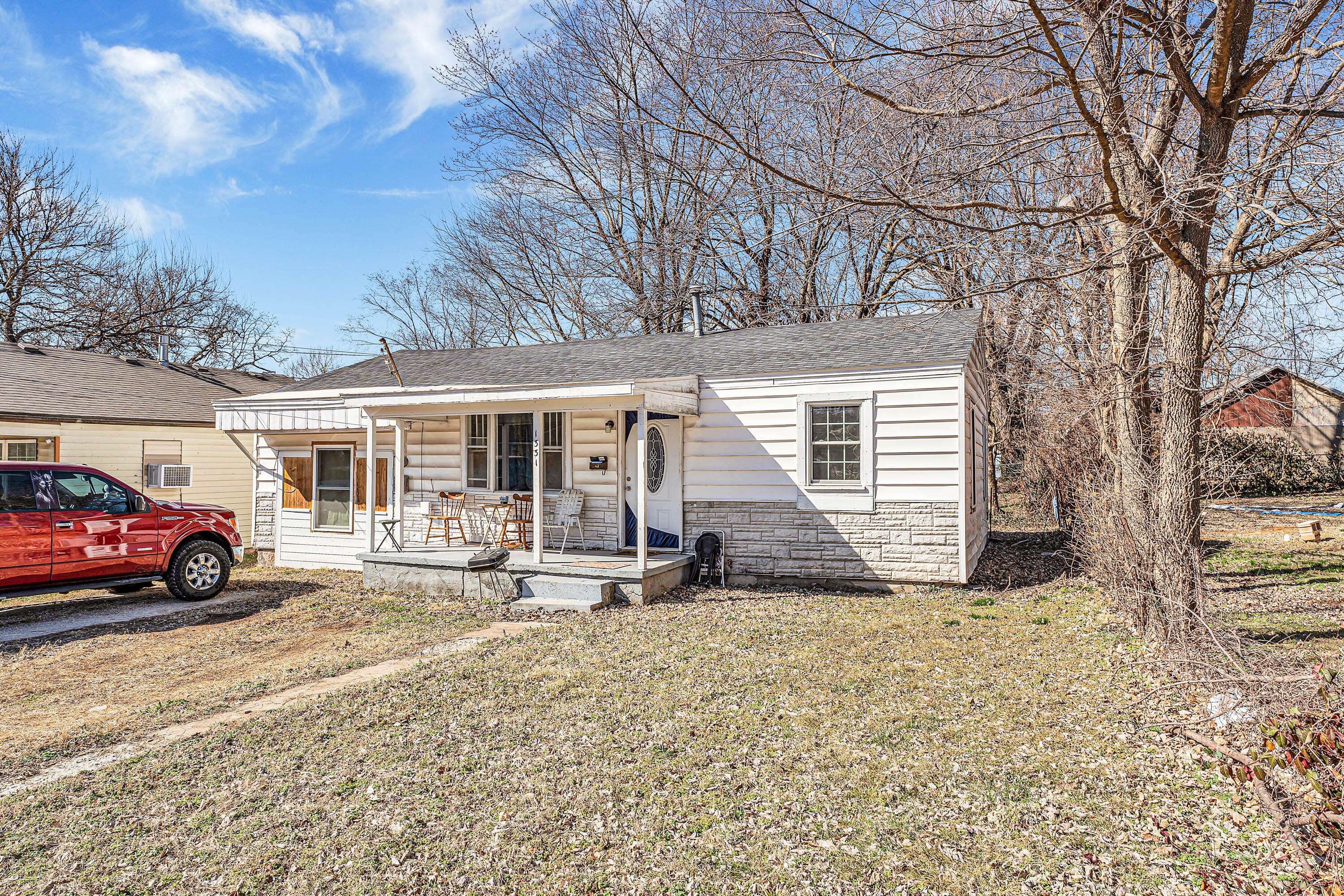 1331 N West AVE, Springfield, MO 65802